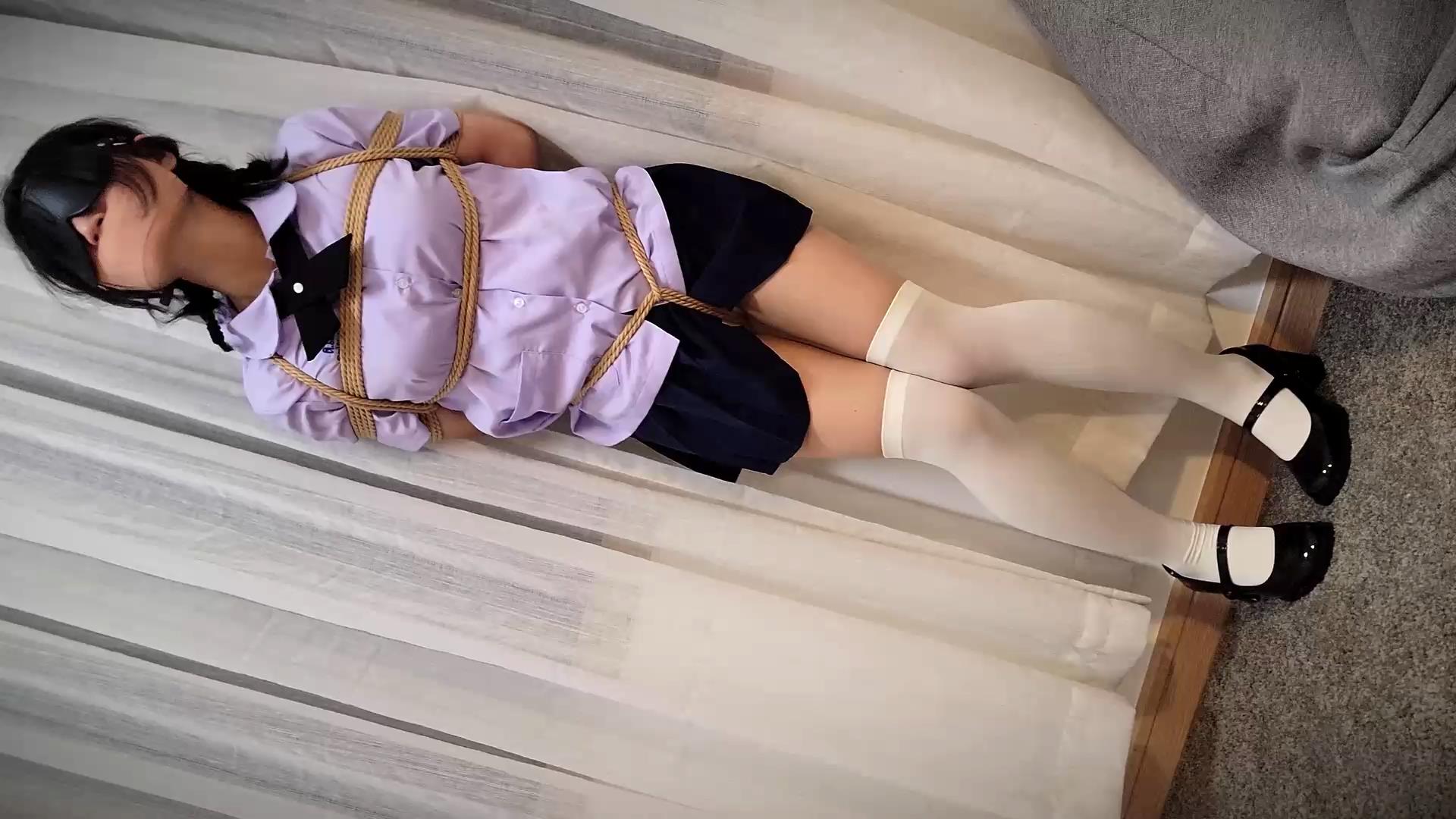 丝米 诱拐小学妹 清纯小学妹来撸猫，被弄[00_10_13][20230718-140536].jpg