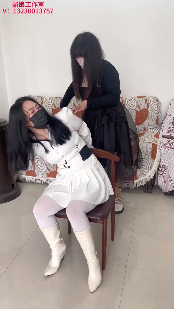 媚娘工作室 被发现的白丝女盗窃贼[00_06_10][20240426-105200].jpg
