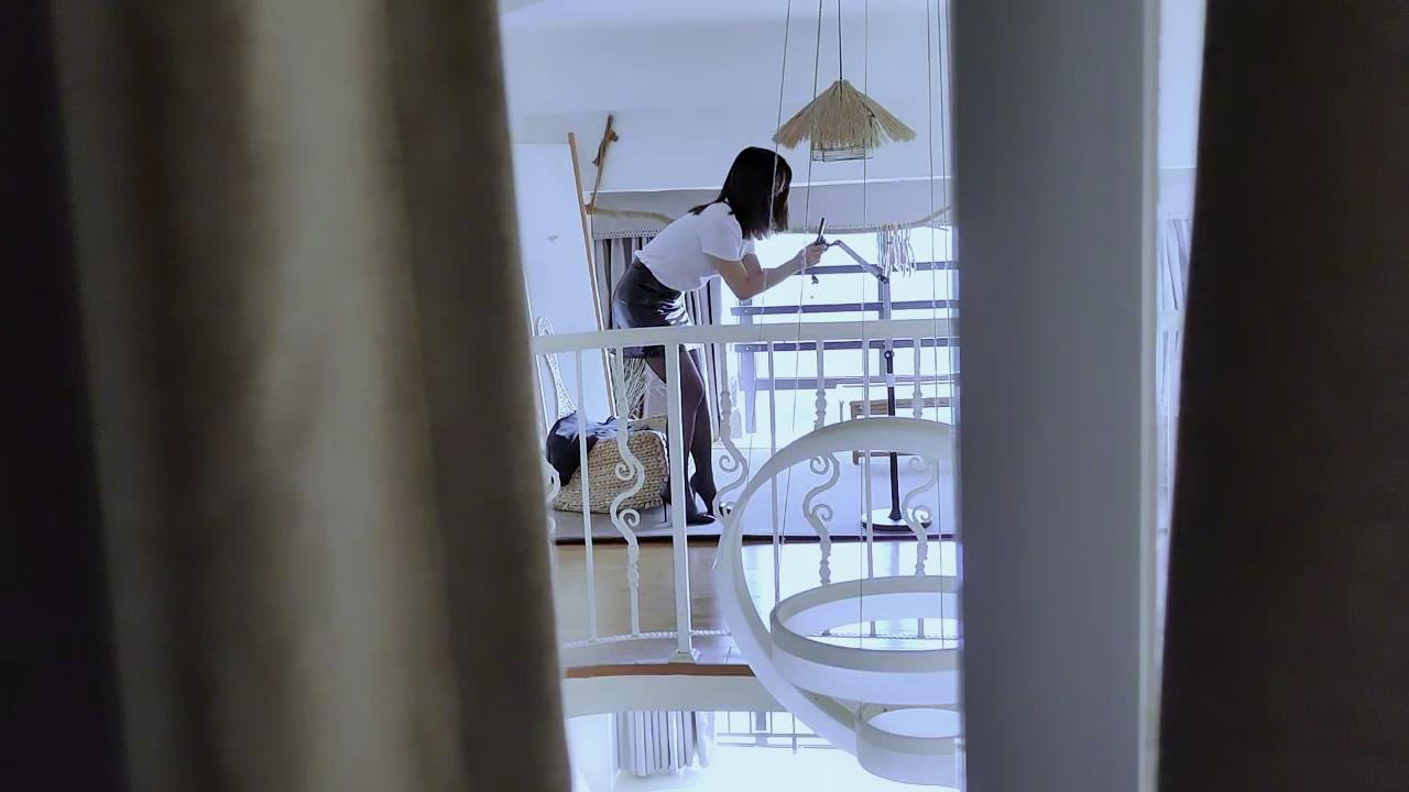 凛凛蝶 性感职场ol在家与异地男友视频惨[00_02_35][20240711-102903].jpg