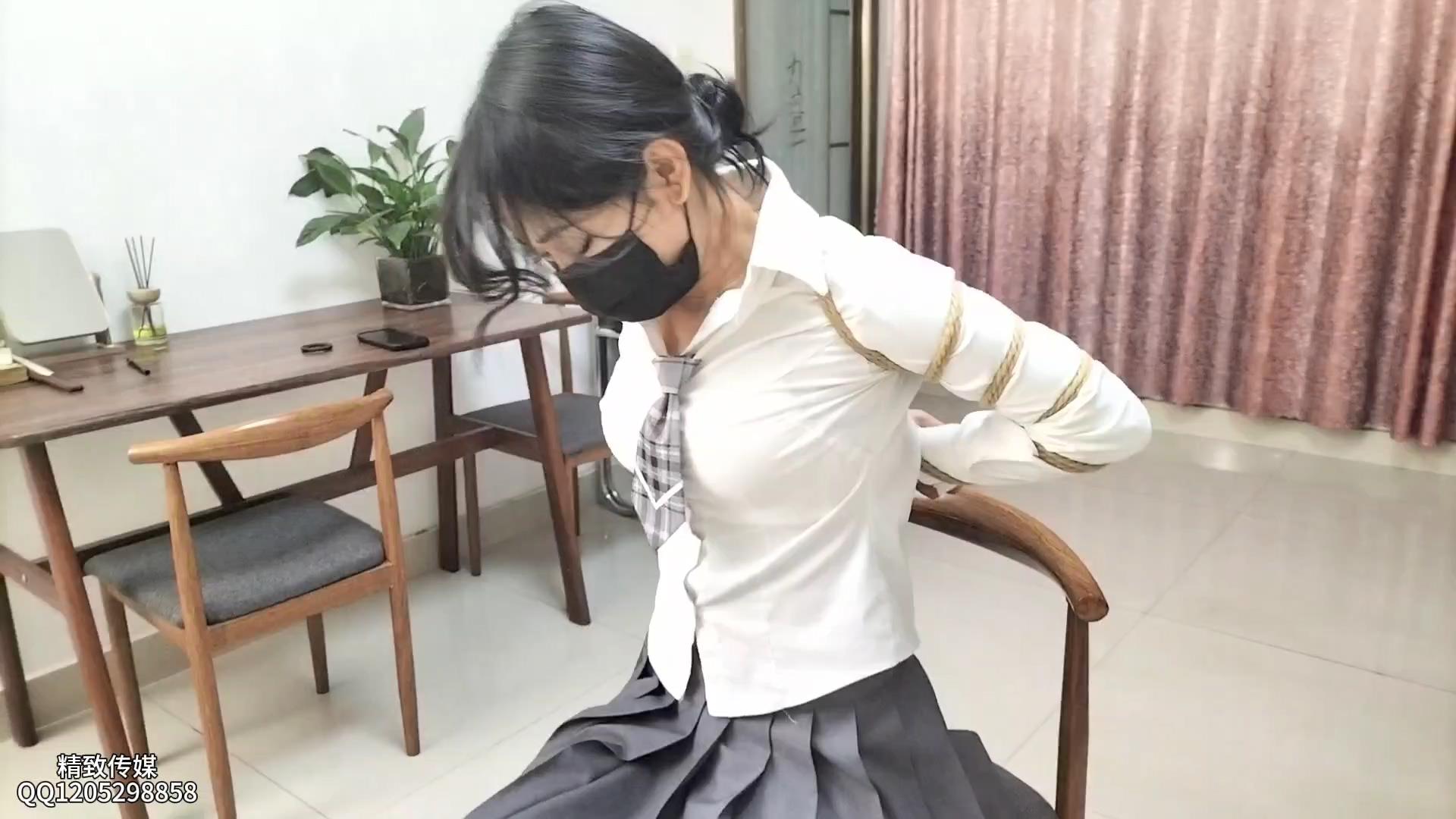 精致原创 新模特初次试镜 绑好后如何自救[00_02_41][20241229-131204].jpg