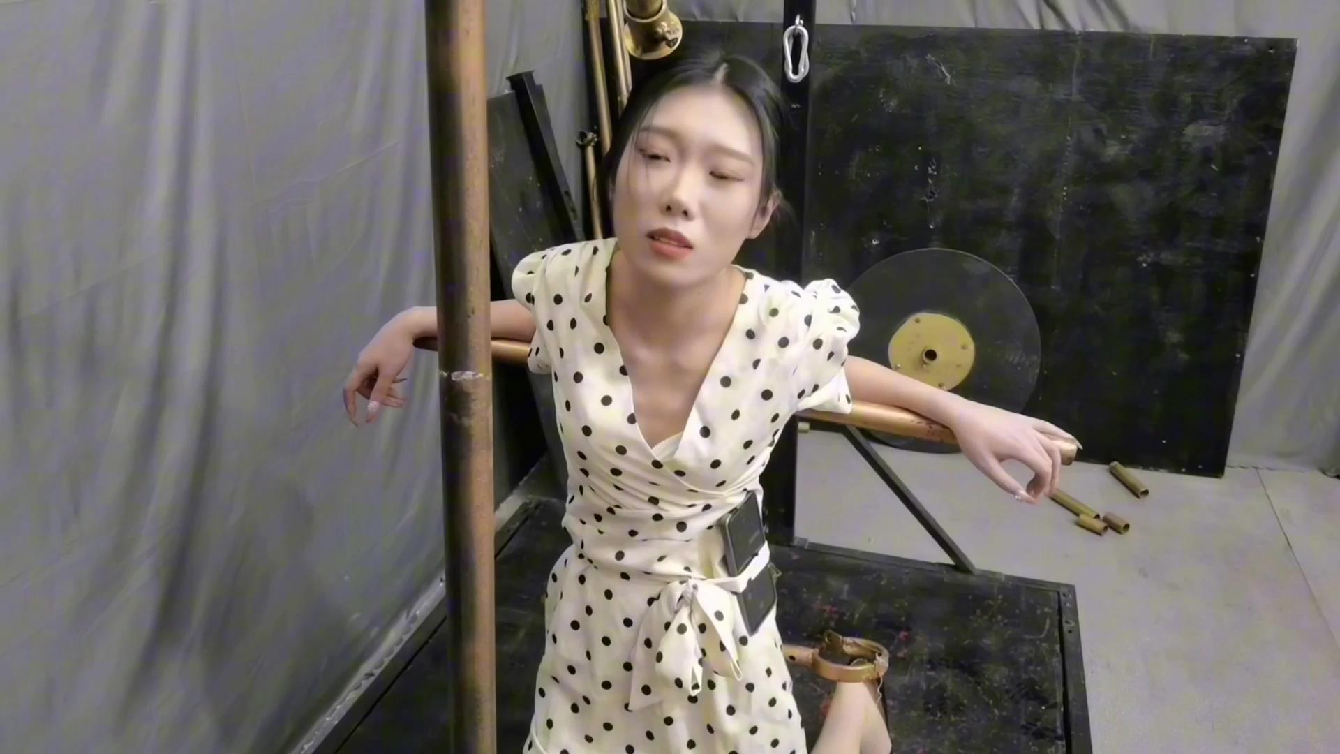 飞天原创 月仙儿挑战各种游戏屡战屡败，今[00_23_44][20250102-100752].jpg