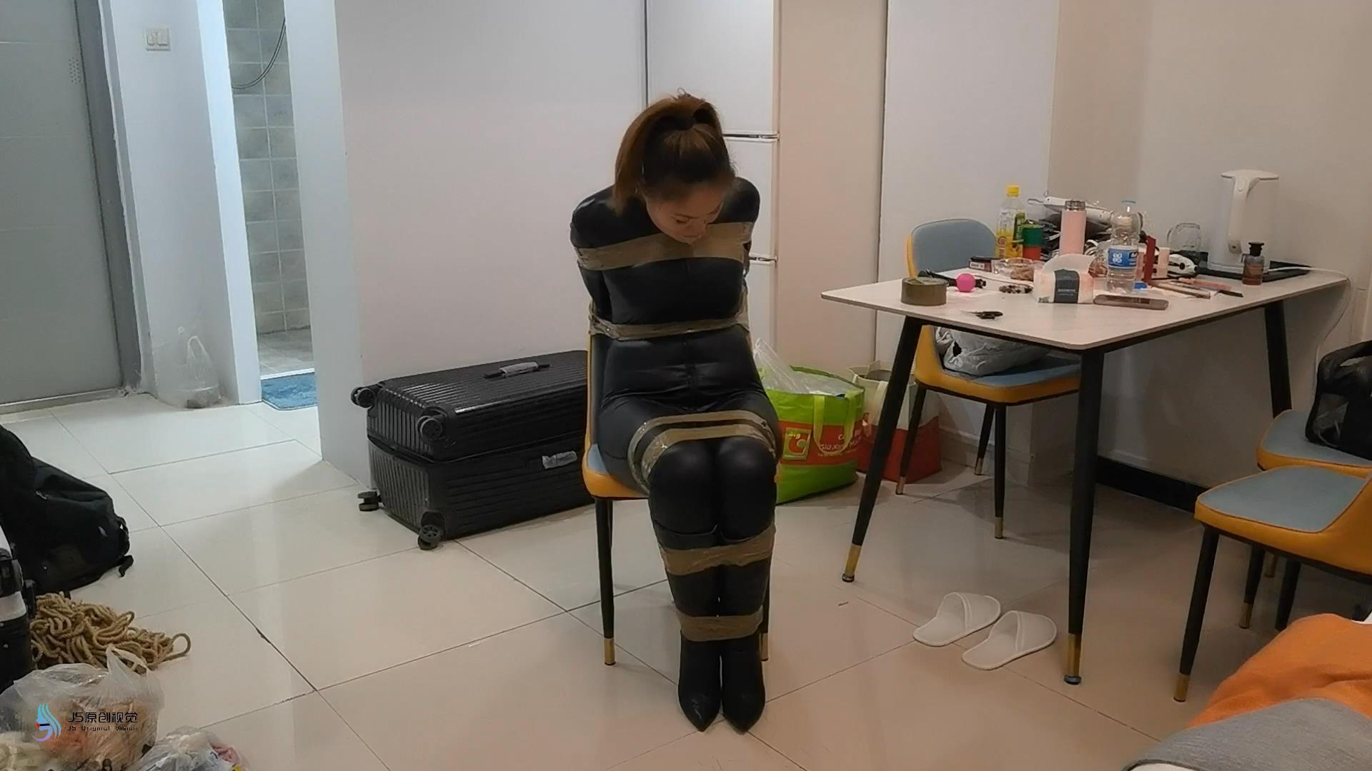 【JS】露楠 抓住女贼[00_21_58][20250127-104125].jpg