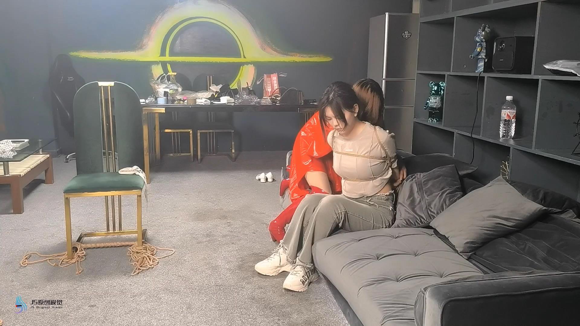 【JS】梦琪、晓凡 落入圈套的女超人[00_37_35][20250214-101605].jpg