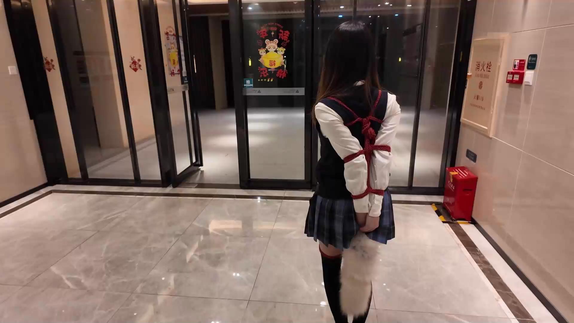 海砂原创 惩罚黑长直jk优等生少女佩戴尾[00_08_10][20250219-105309].jpg