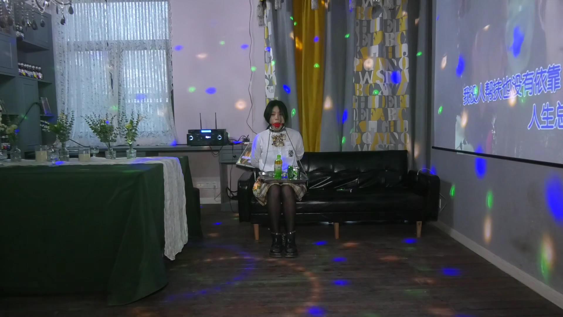 胜景影视 女M在酒吧拘束伺候主人 女大学[00_25_35][20250306-102433].jpg