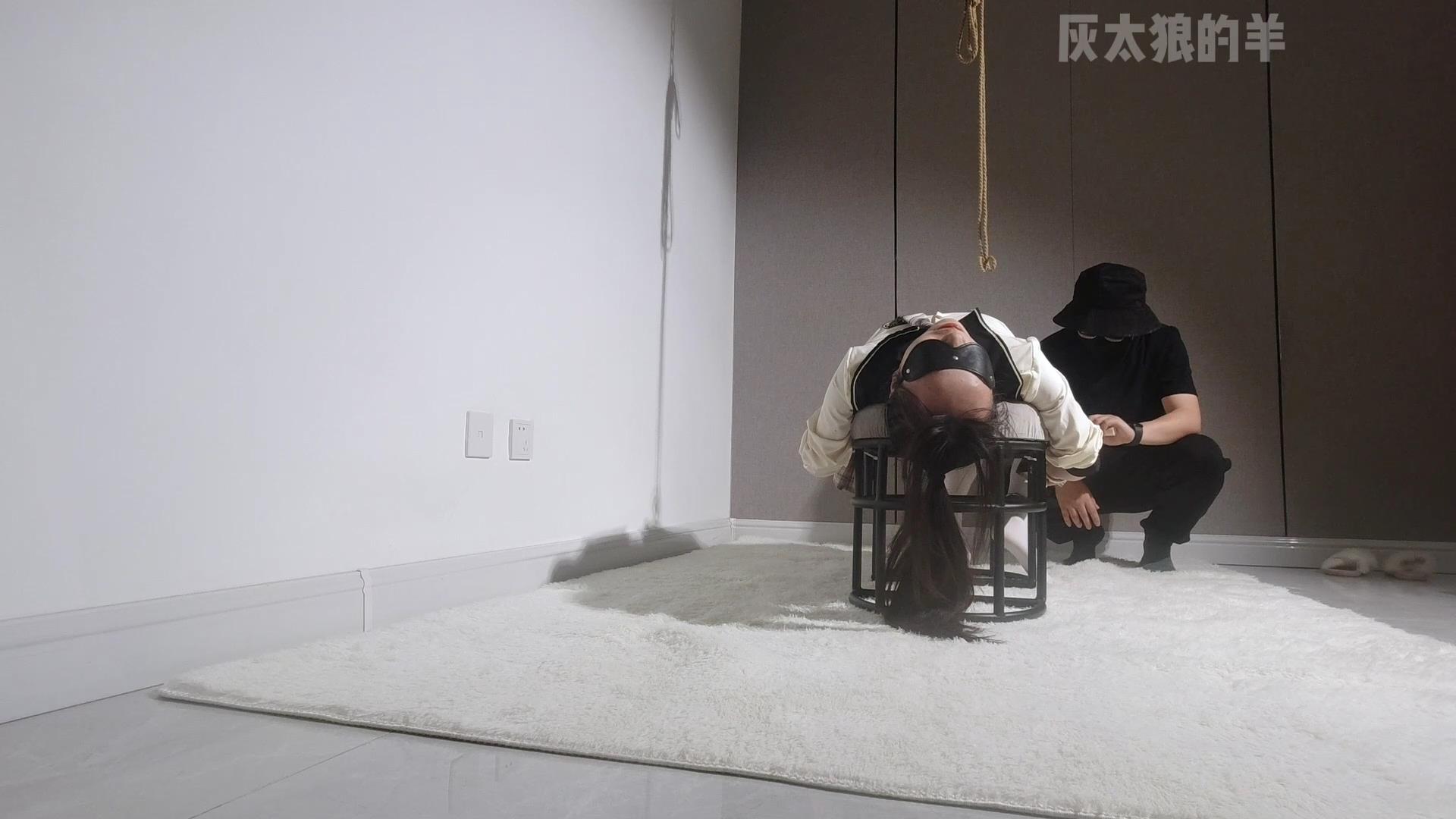 灰太狼的羊 莎莎密室逃脱接连失败，惩罚 [00_15_16][20250306-102608].jpg