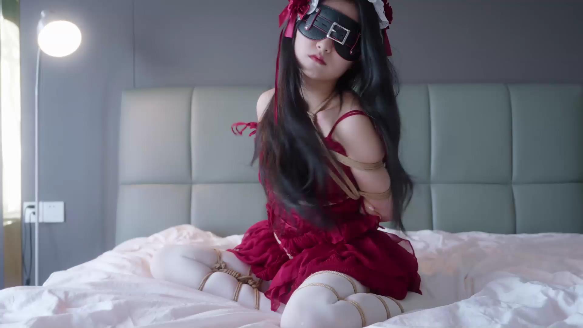 丝米 圈养萝莉Ⅴ 又是玩弄妹妹的一天，开[00_02_52][20250713-173825].jpg