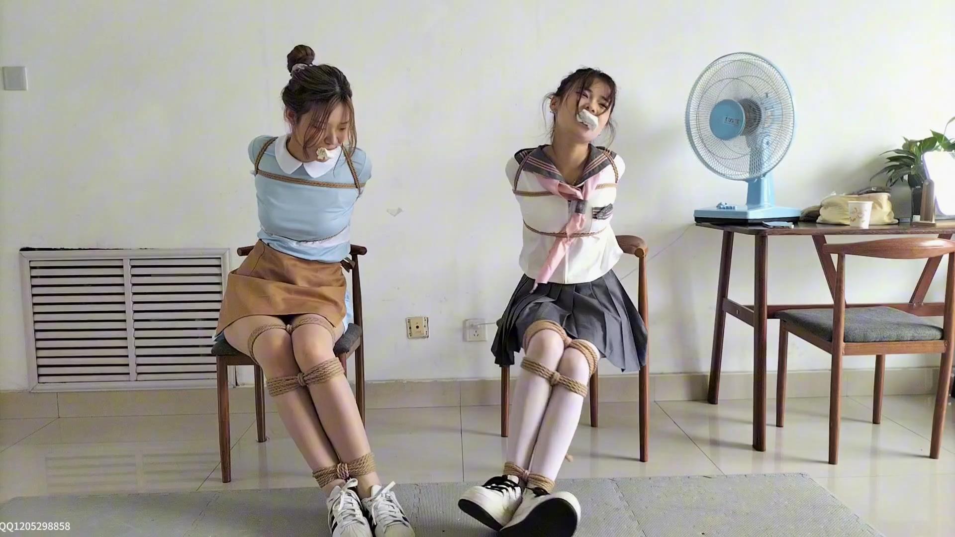 精致文化 双人紧缚自救挣扎[00_01_01][20250718-084219].jpg