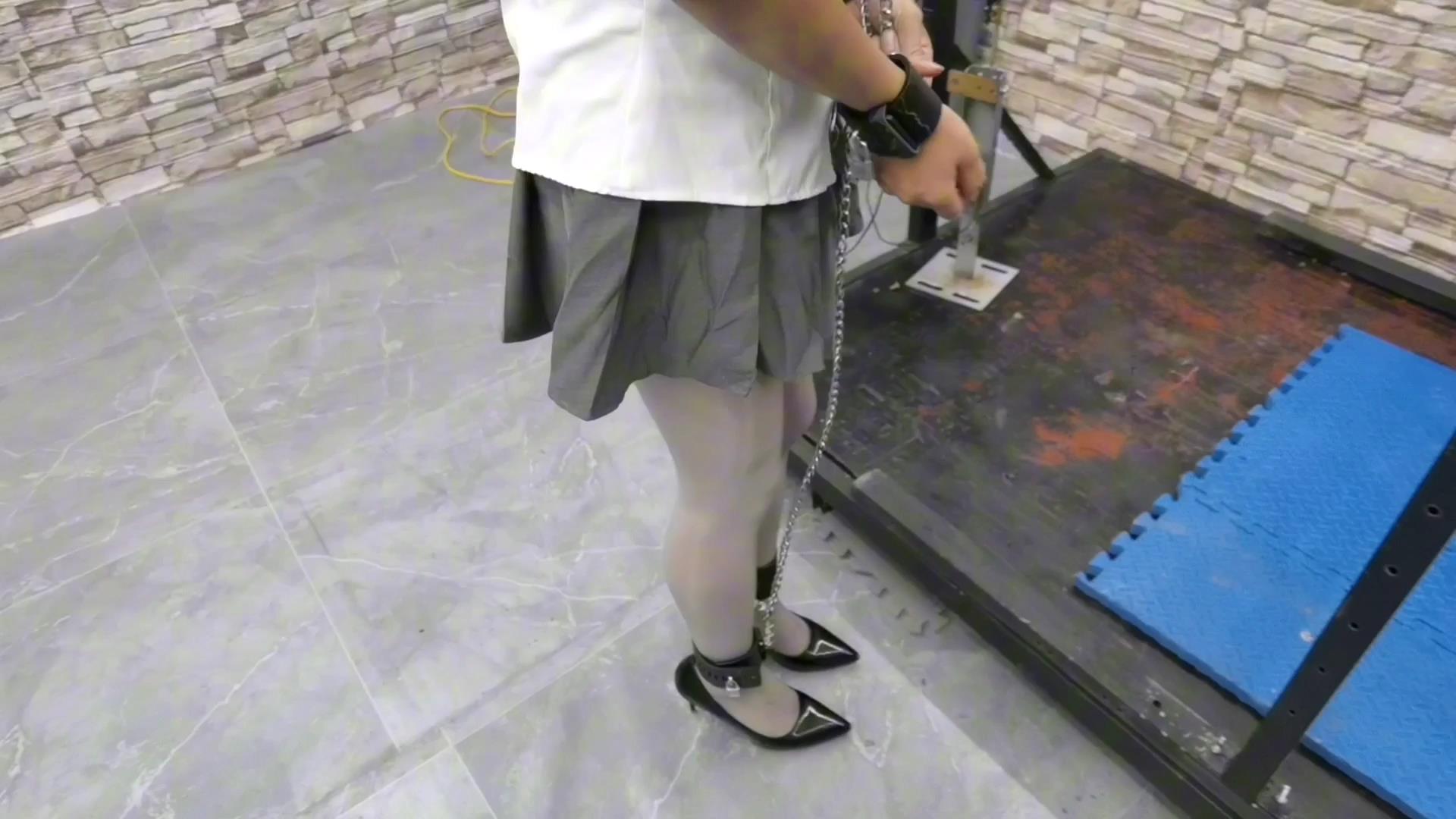 飞天原创 继续审问JK少女毒犯希希,还是[00_01_50][20250816-182829].jpg
