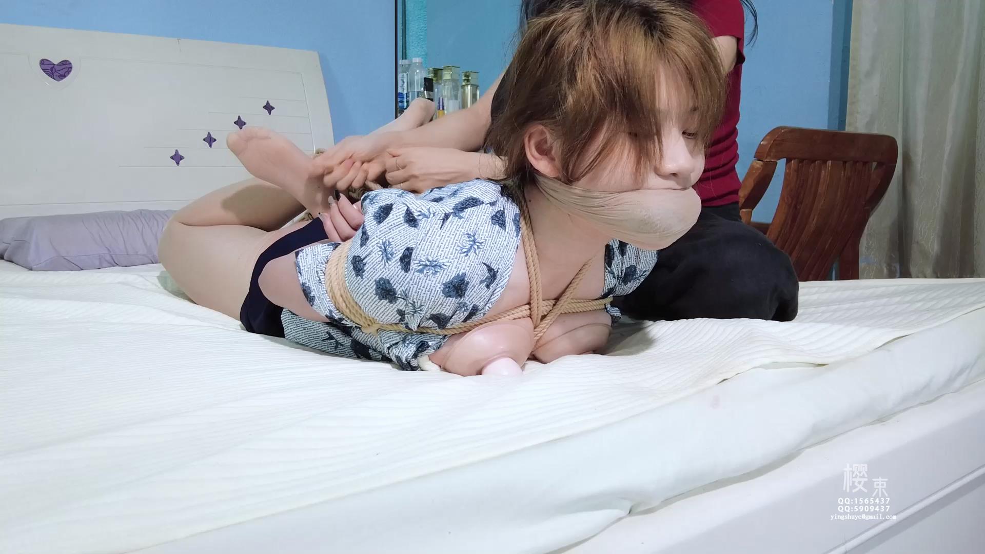 樱束原创 被洗劫的空姐 空姐在家休息居然[00_29_36][20250918-114251].jpg