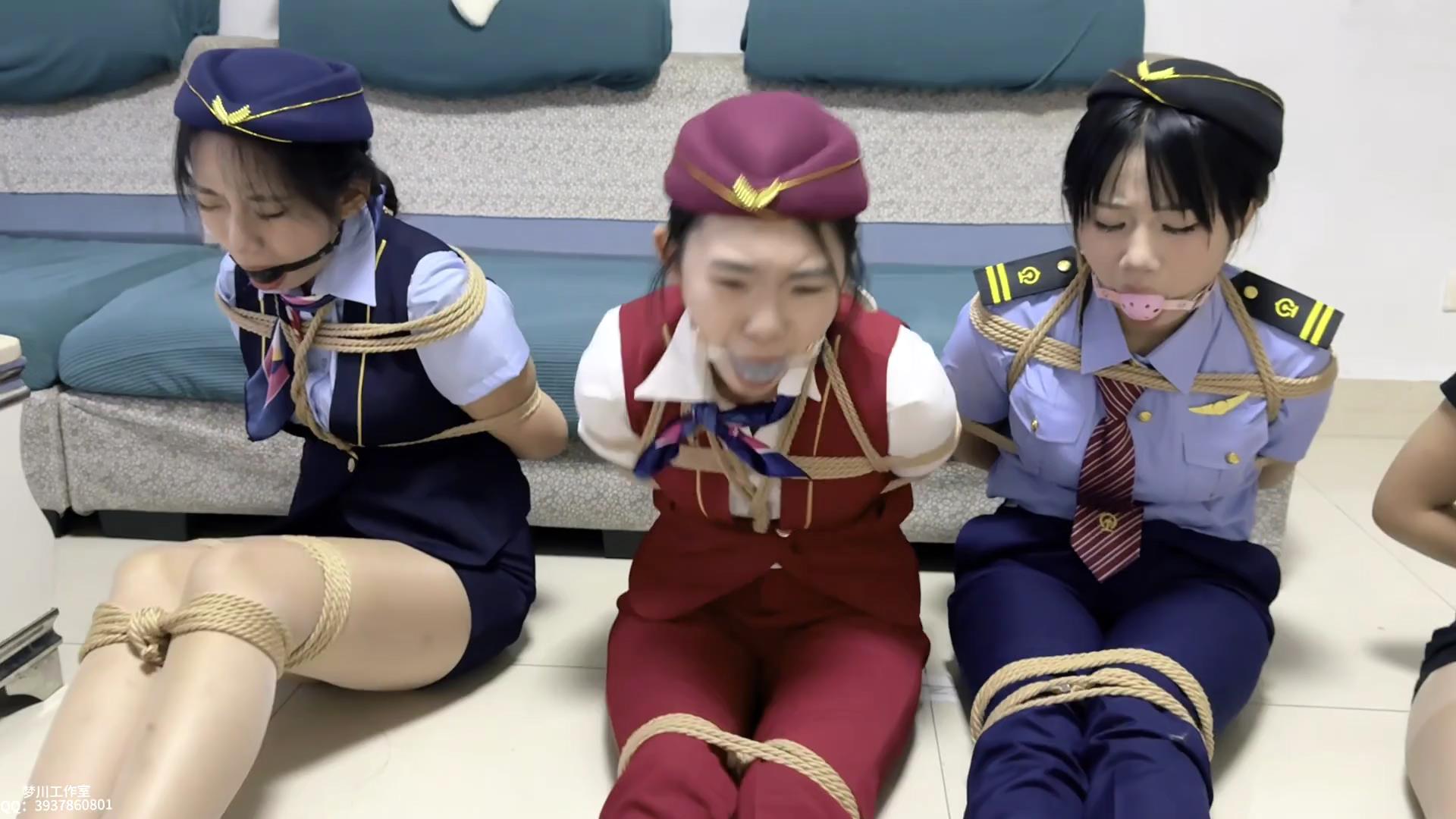 梦川 丝袜制服控福利 难搞的乘客[00_14_19][20250918-121408].jpg