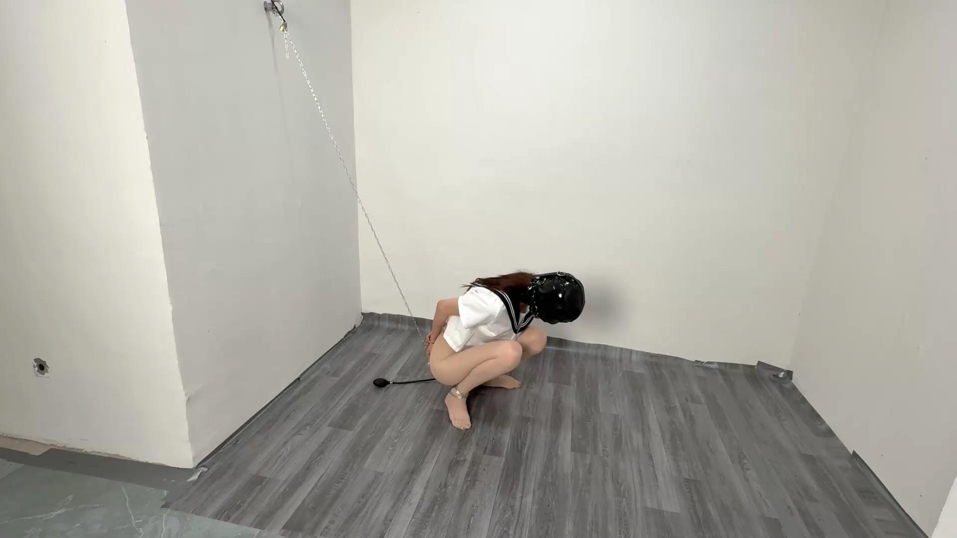 眼眸出品 囚禁逃脱失败之限位电击项圈 充[00_05_57][20250928-113555].jpg