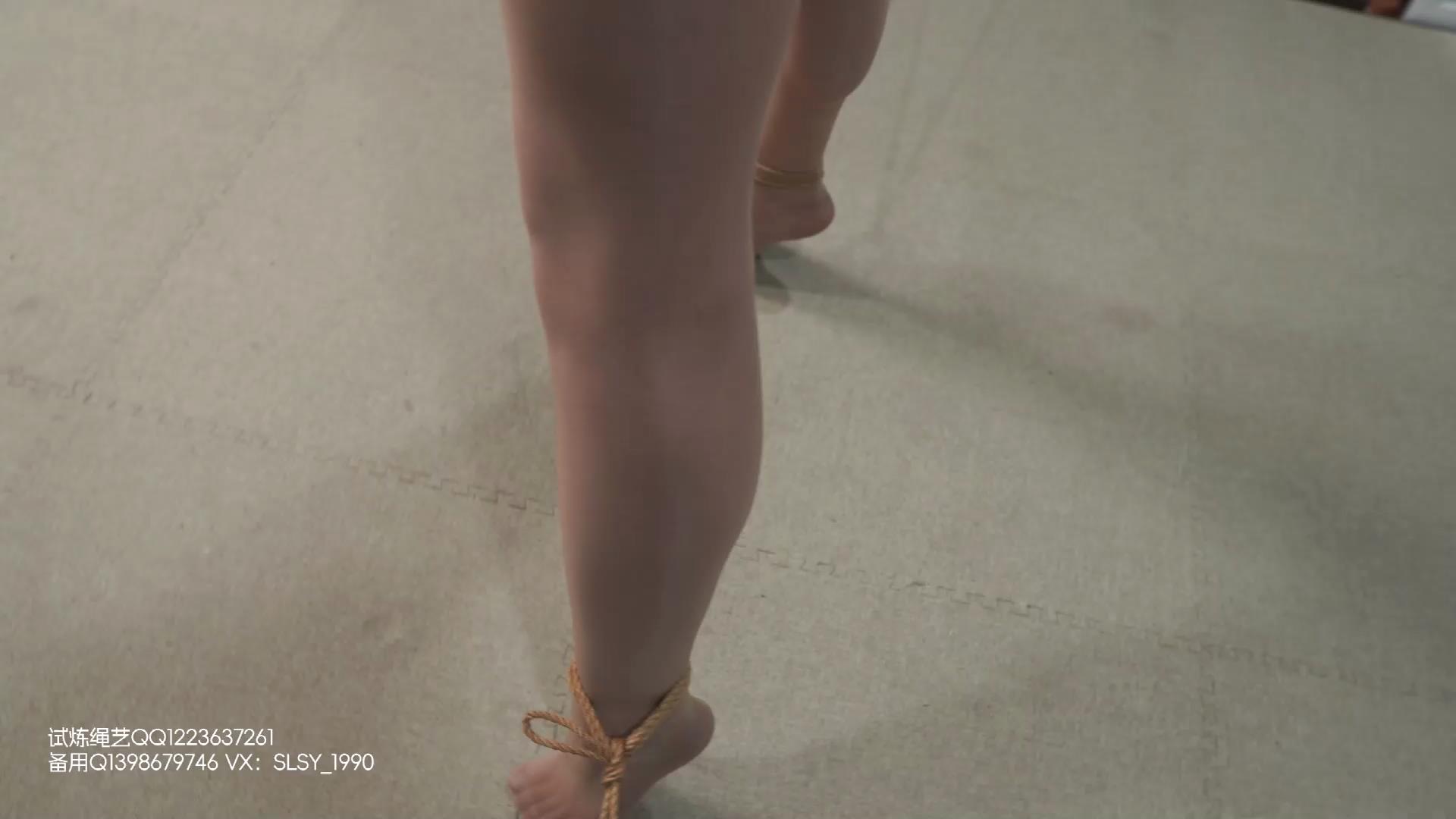 试炼 倩倩龙门架悬吊踮脚放置被我和客户观[00_25_27][20251009-114624].jpg