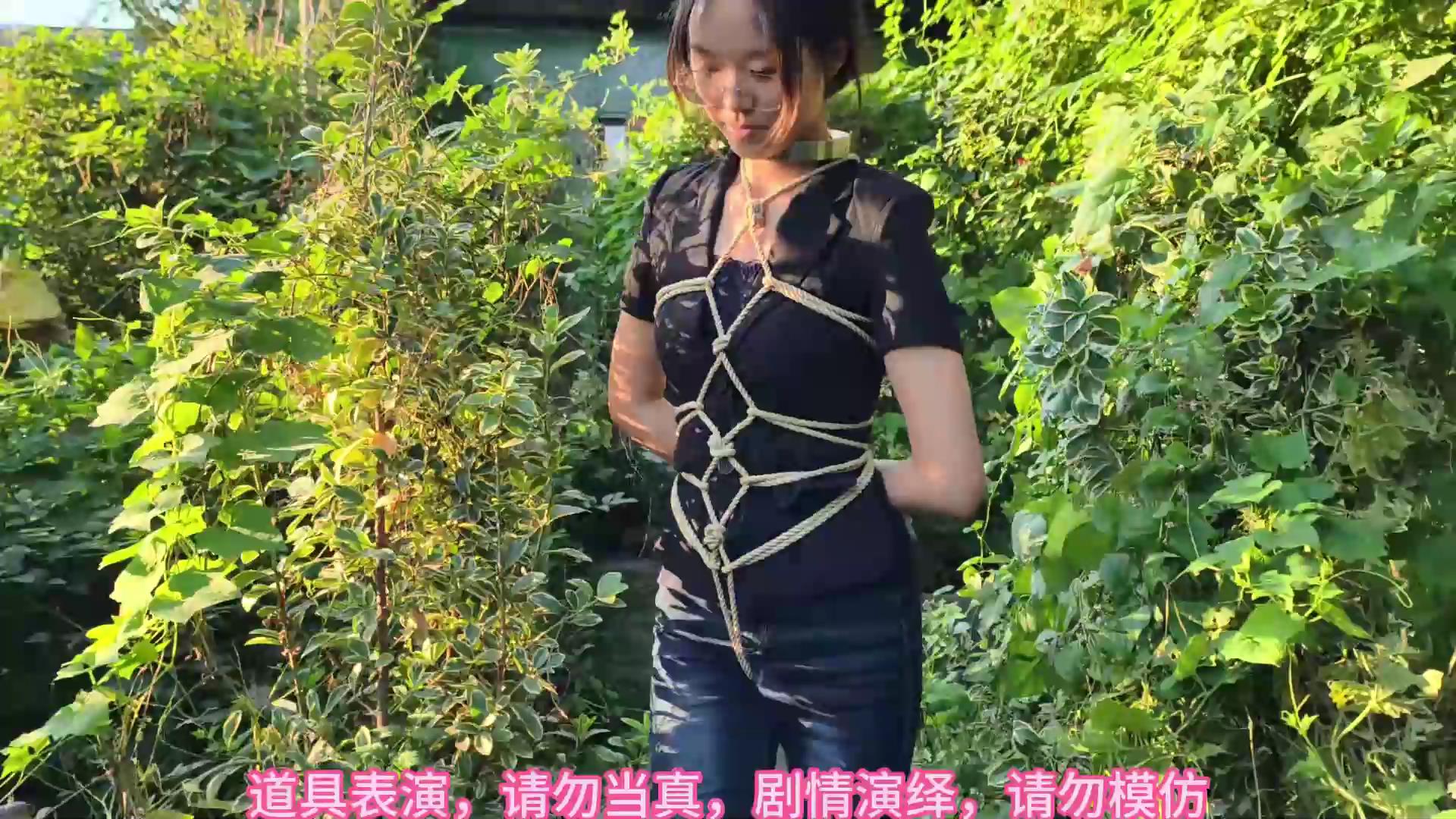 束心工作室 兰兰12厘米高跟，龟甲缚，脖[00_28_18][20251012-115031].jpg