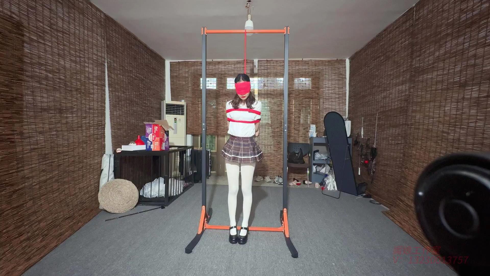 媚娘工作室 被QJ的女学生[20251013-112555].jpg