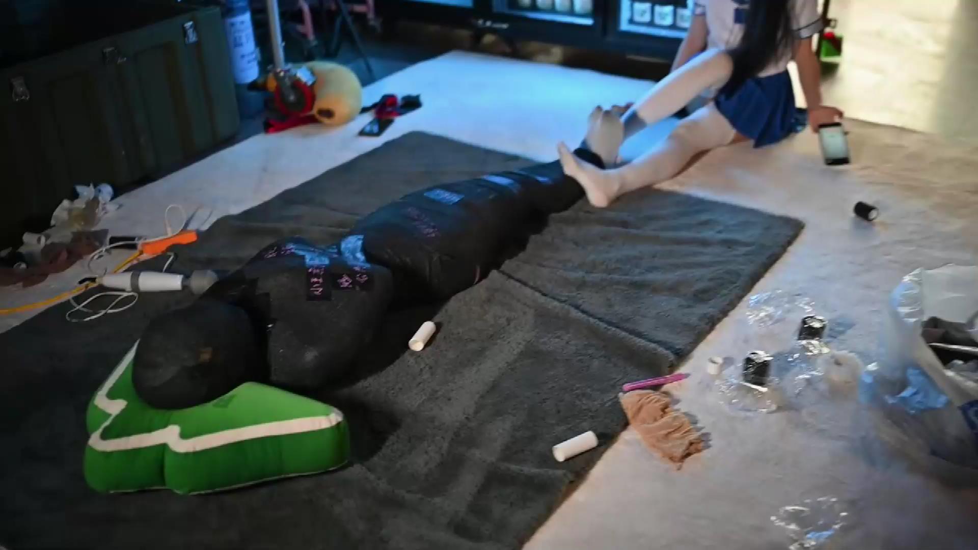 绳欲club 小王老师居家睡袍 暴虐金属[01_15_54][20251014-113626].jpg