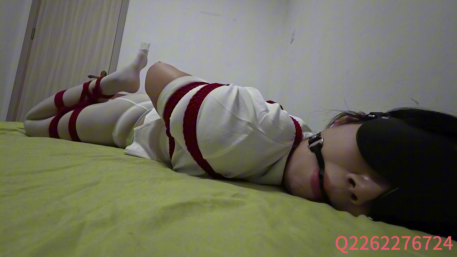 悦感日记 小美体验秒潮神器 直呼受不了 [00_16_43][20251014-114022].jpg