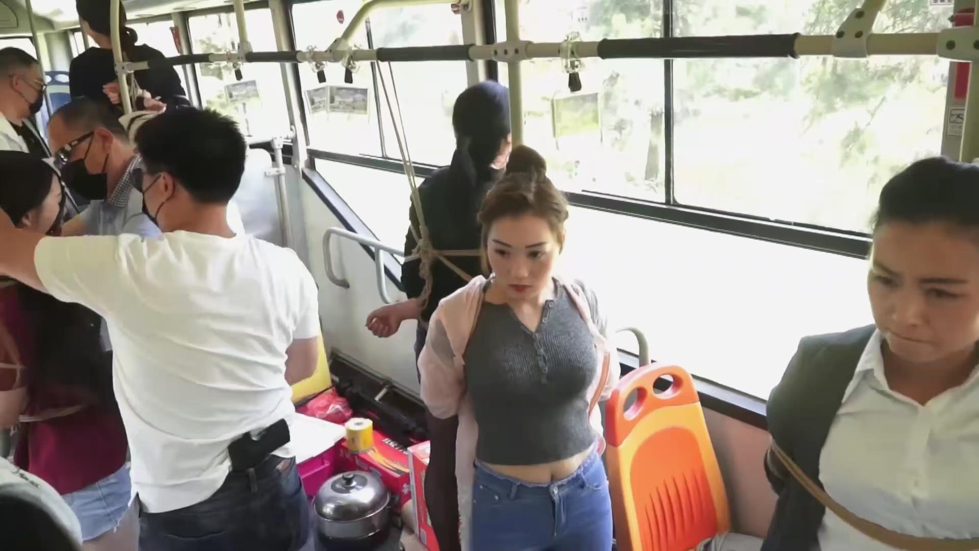 逍遥原创-公交大劫案 完整版 超豪华阵容[00_20_03][20251015-173343].jpg