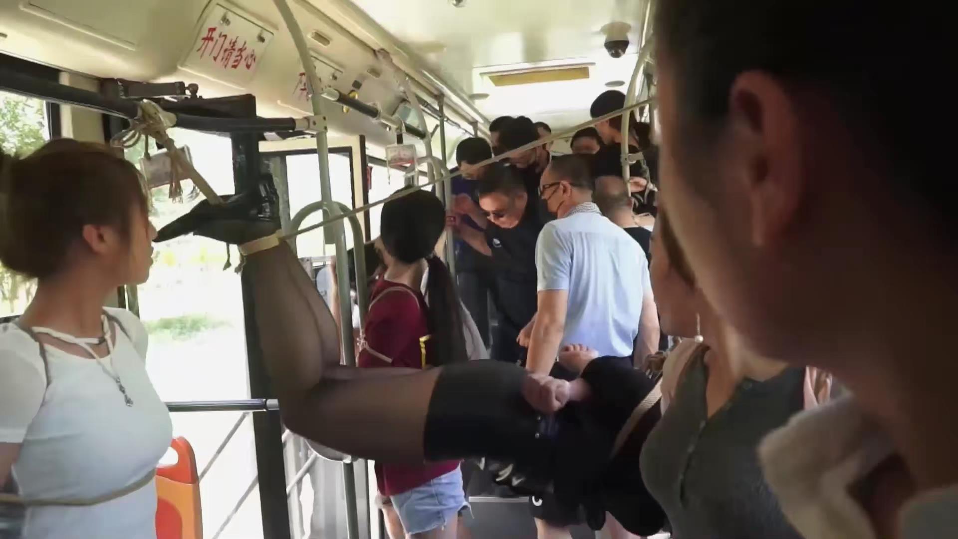 逍遥原创-公交大劫案 完整版 超豪华阵容[00_25_50][20251015-173344].jpg