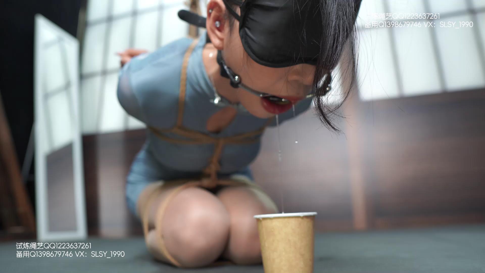 试炼 倩倩肉丝旗袍跪坐压舌口枷柠檬片 口[00_23_58][20251025-103527].jpg