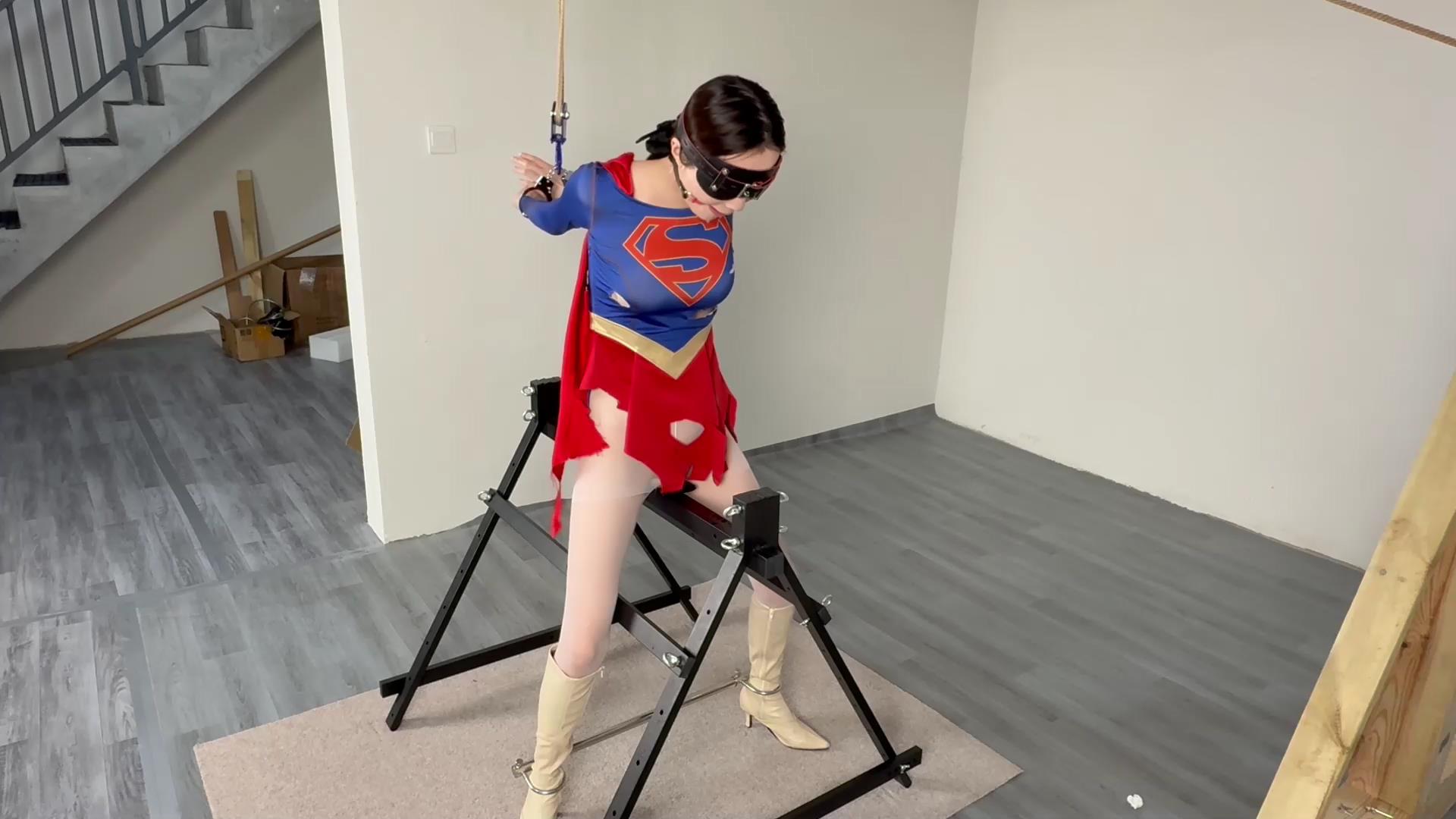 眼眸出品 女超人木马跑机强G[00_21_02][20251029-112233].jpg