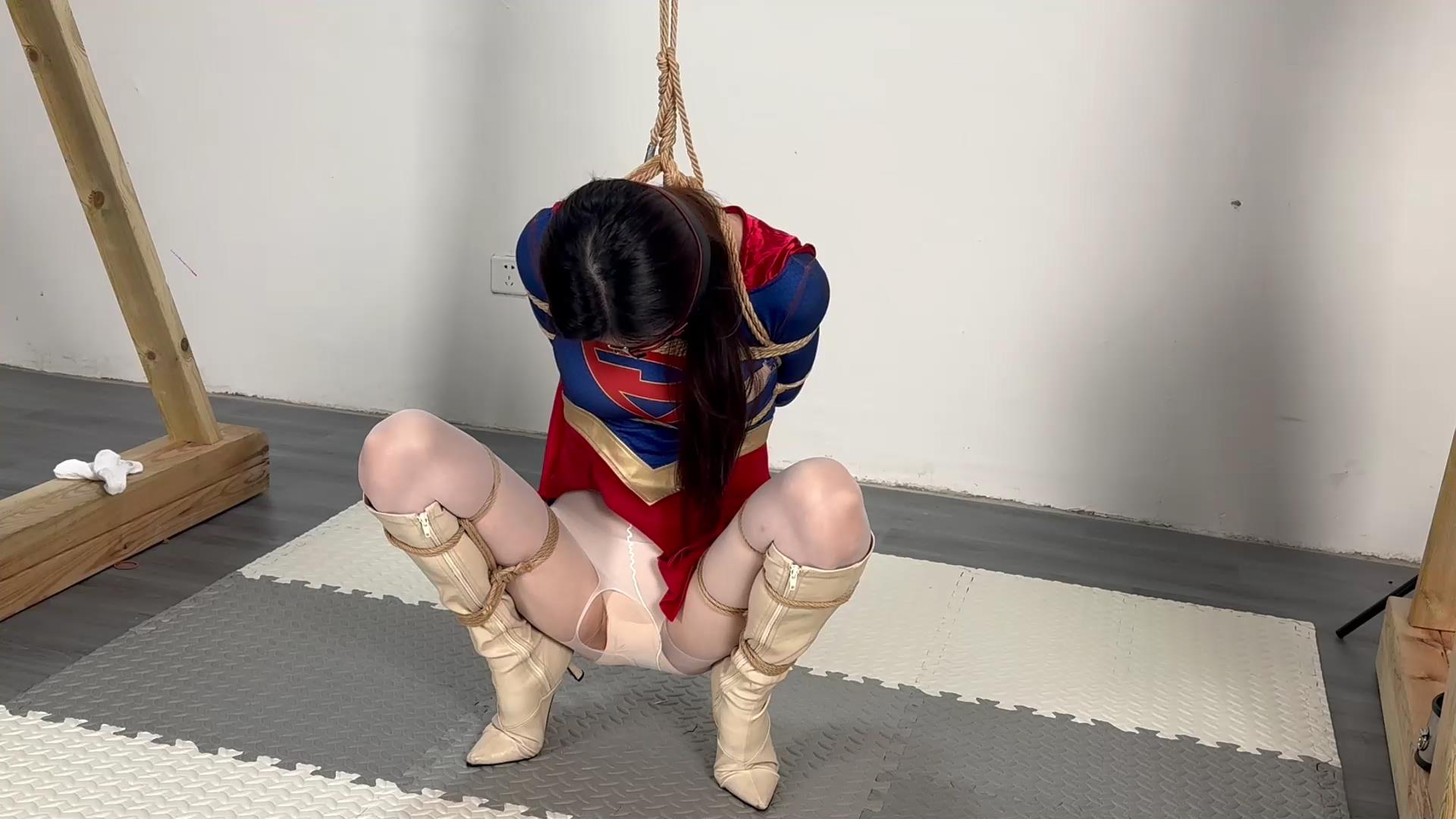 眼眸出品 女超人木马跑机强G[00_56_41][20251029-112239].jpg