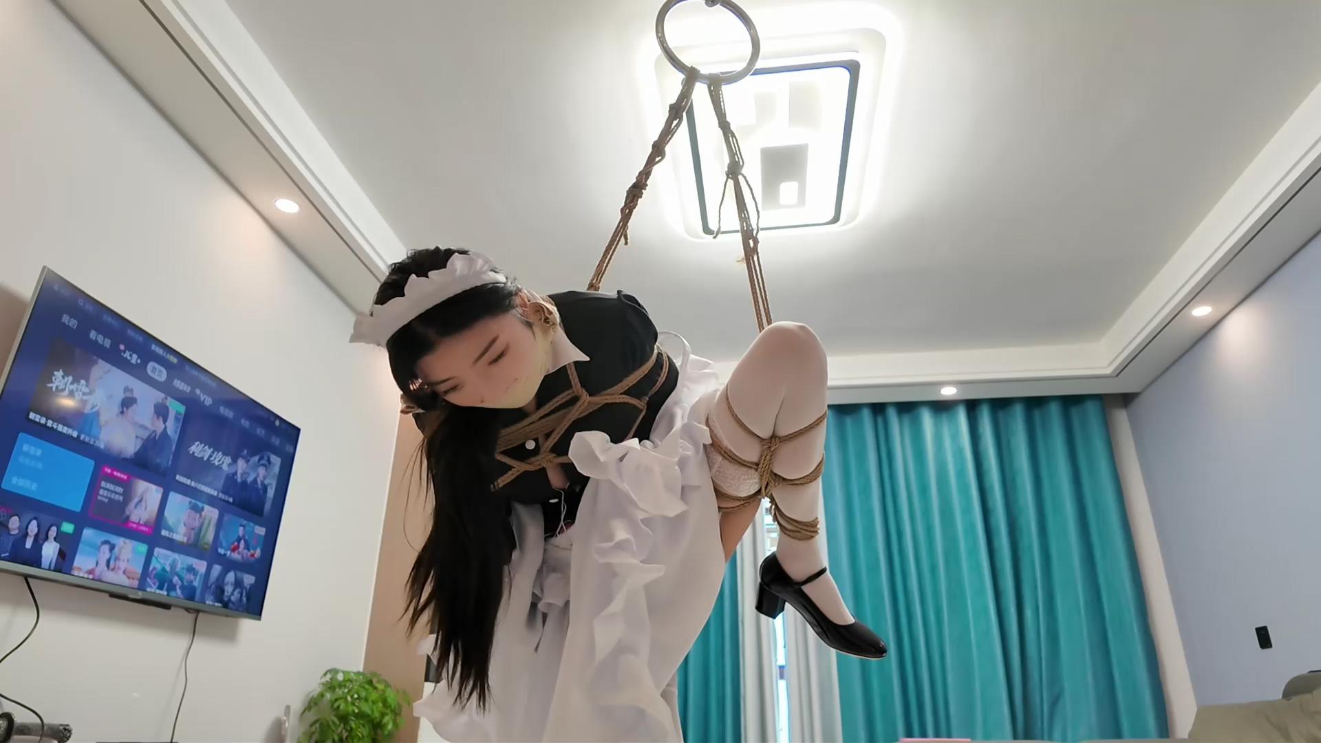 李大侠 佳佳-绑架人妻之白丝女仆 第二集[00_45_07][20251029-112527].jpg