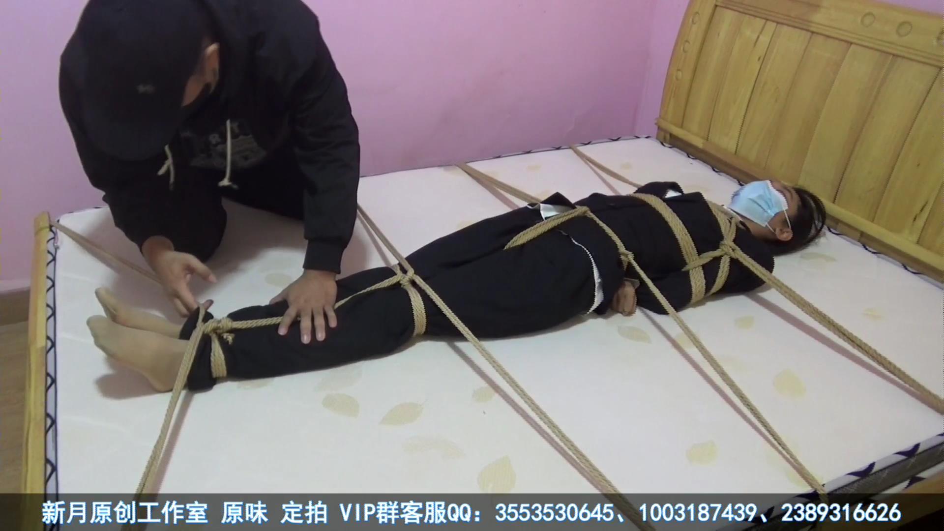 新月原创 红豆 微剧情 西装裤里丝 入室[00_13_35][20251029-112654].jpg