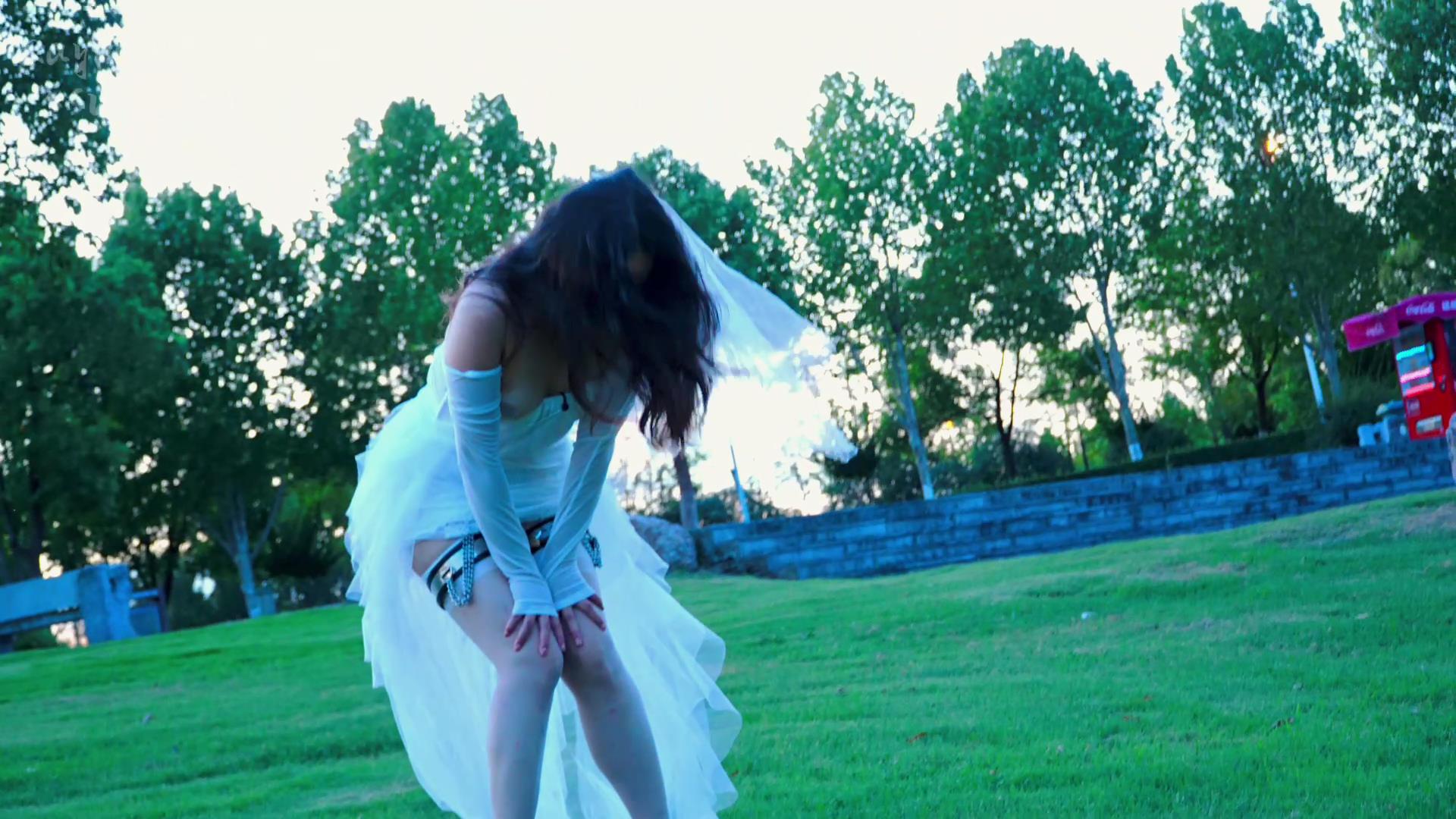 Raymond 被胁迫的准新娘2被锁着贞[00_10_06][20251104-122801].jpg