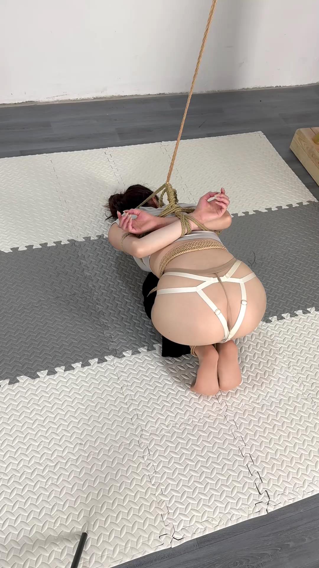 眼眸出品 户外任务秒C神器 虐哭版[00_28_39][20251105-144437].jpg