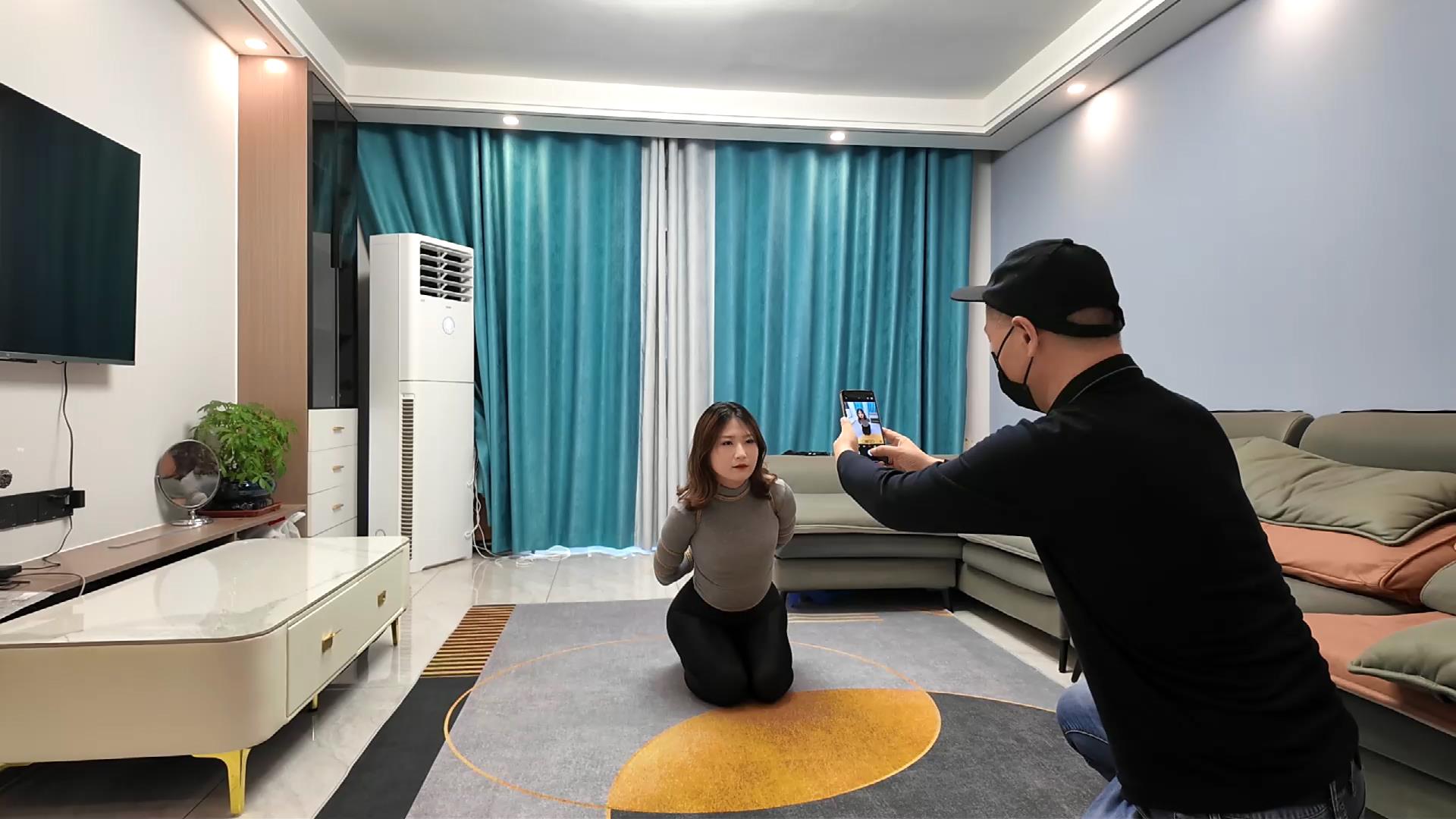 李大侠 应聘之新模晓琴五花[00_07_15][20251115-155722].jpg