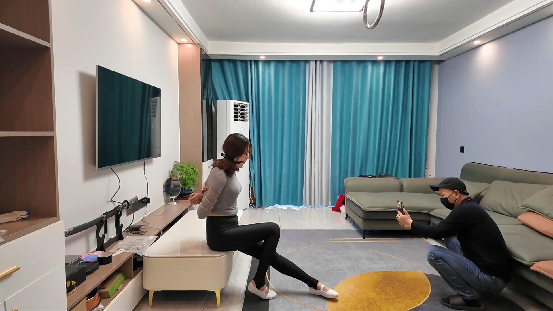 李大侠 应聘之新模晓琴五花[00_20_12][20251115-155732].jpg