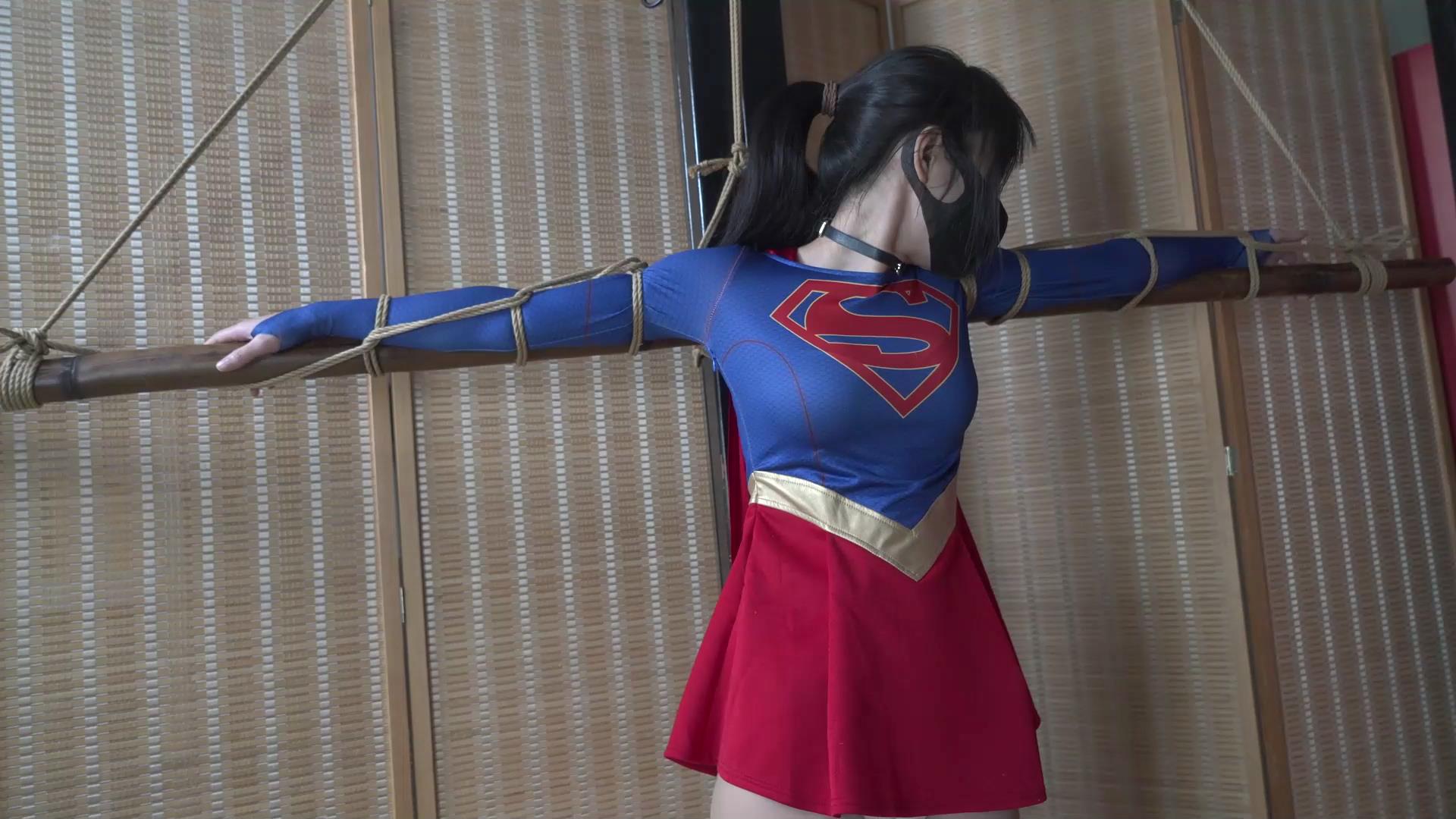 象人工作室 嗷嗷-女超人开小号炸鱼，果然[00_15_43][20251120-153549].jpg