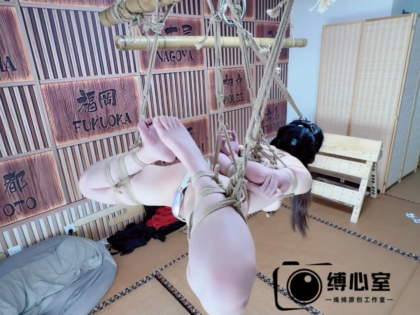 缚心室 双马尾女学生的吊缚啵啵贝体验，秒[00_12_31][20251121-153742].jpg