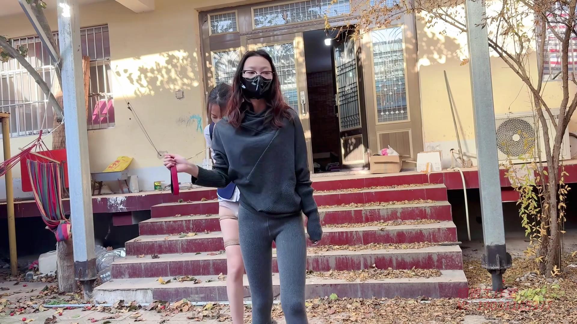 媚娘工作室 展示后备箱里的女孩[00_18_09][20251123-095848].jpg