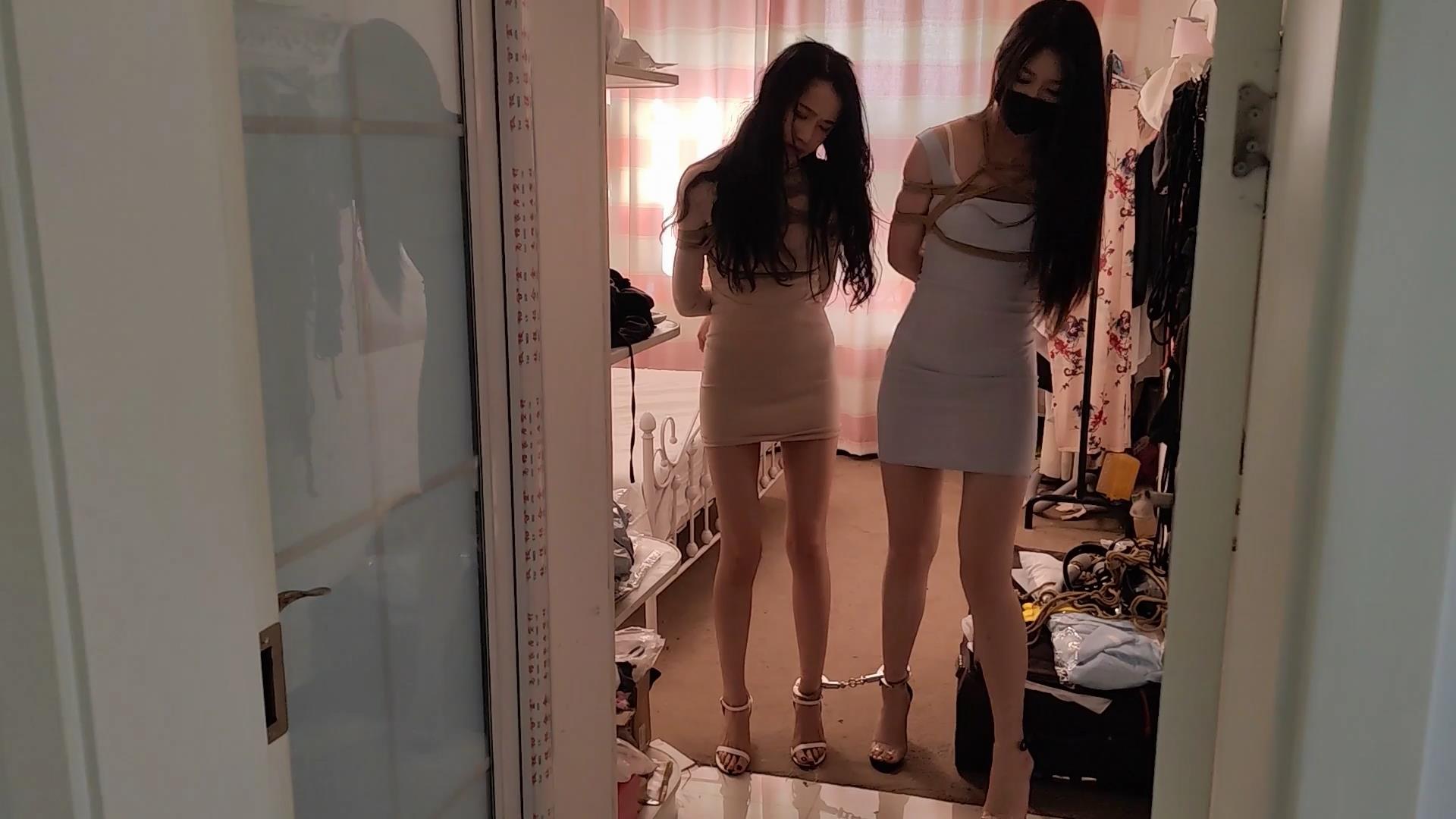 随心原创 杨蕊 雅熙 闺蜜的磨难 双人单[00_00_28][20251123-103914].jpg