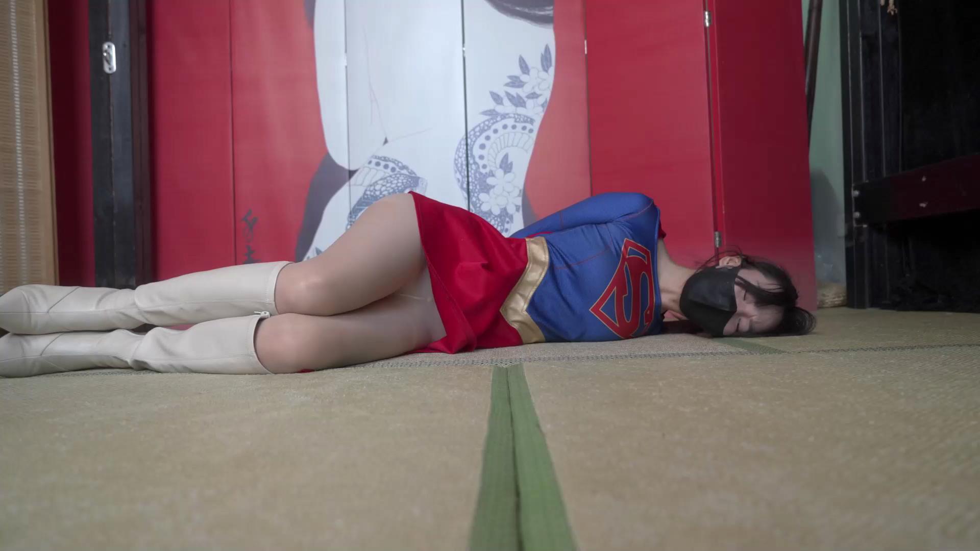 象人工作室 嗷嗷-长靴女超人，电击治疗 [00_11_10][20251128-144835].jpg