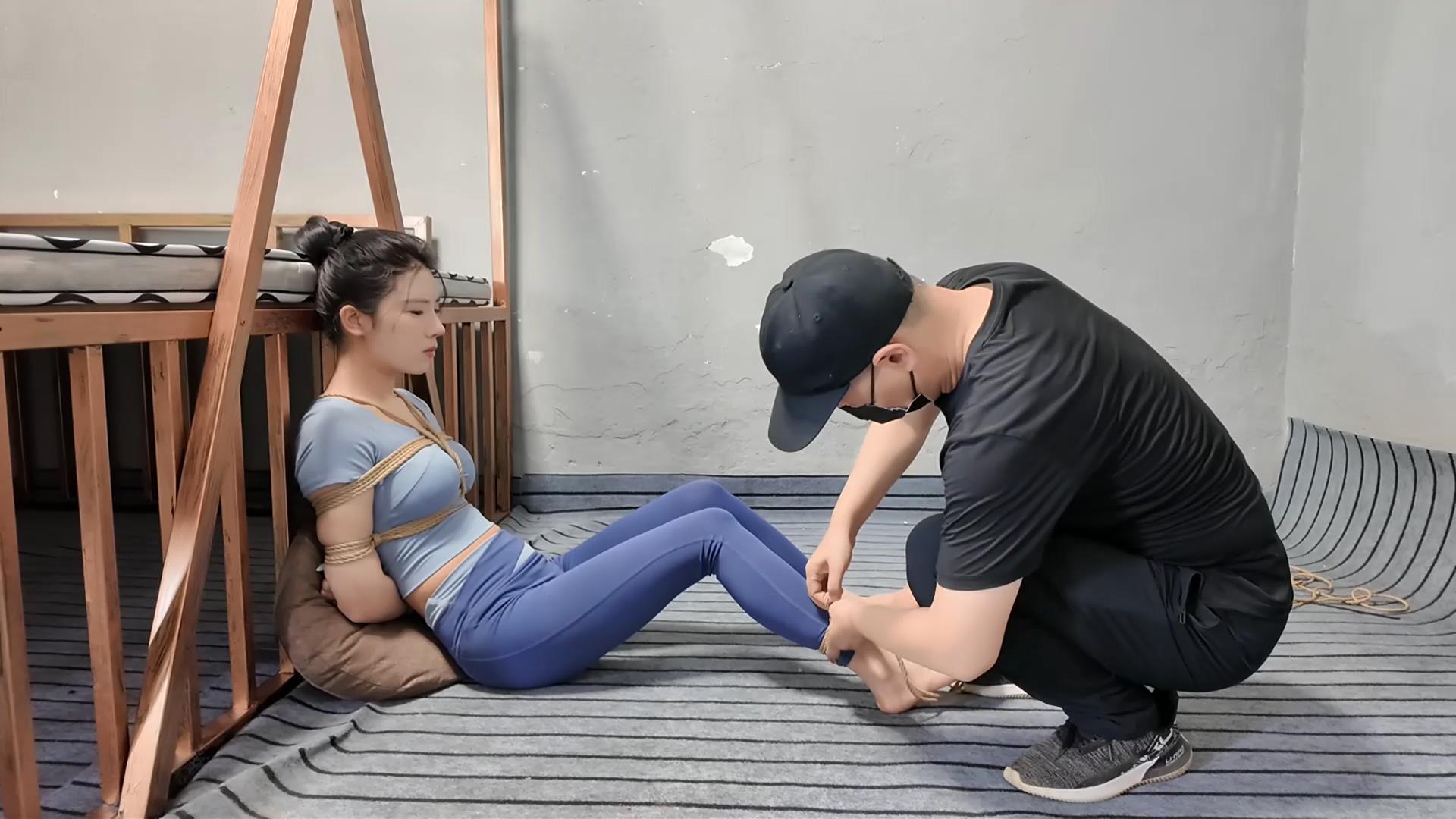 李大侠 瑜伽教练遇险记二1[00_04_09][20251201-162828].jpg