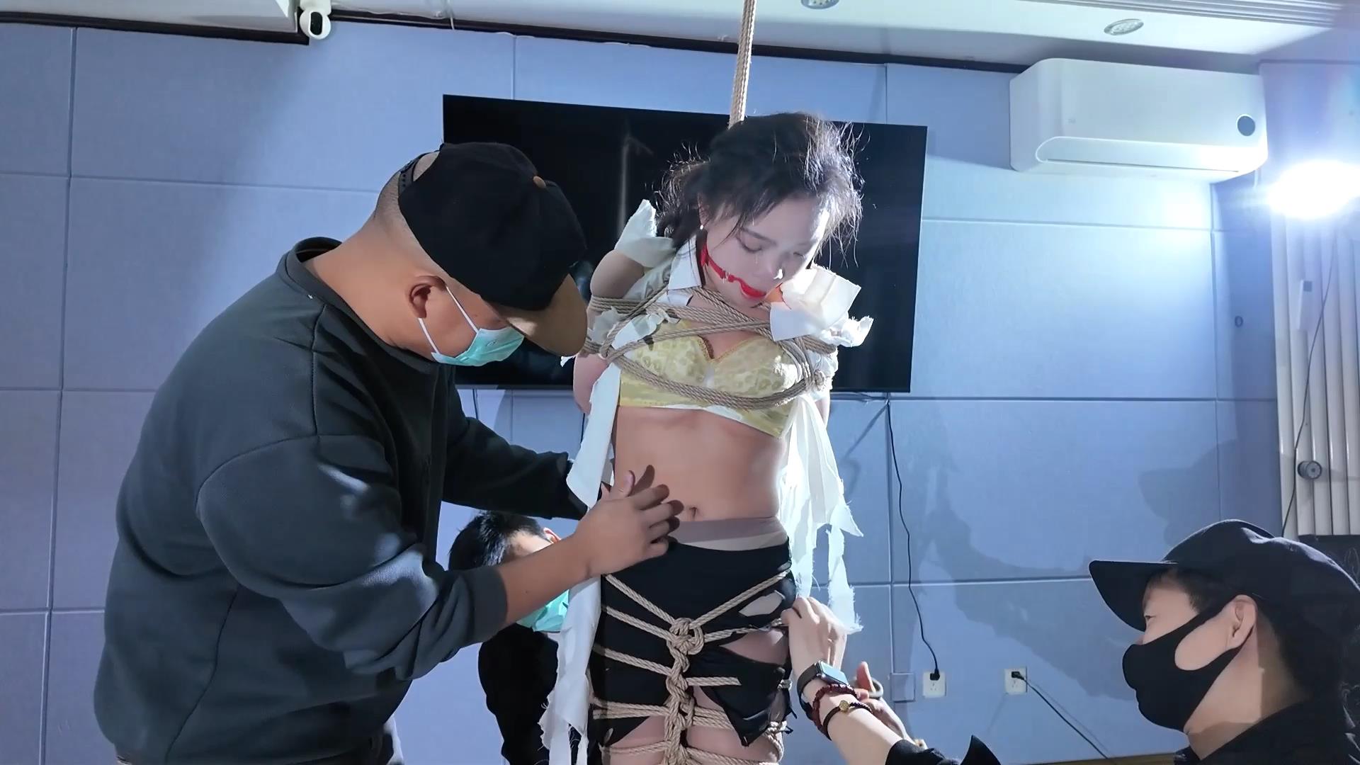 一绳所爱-职业白领星雨的劫难 素人少妇茜[00_13_41][20251207-122123].jpg