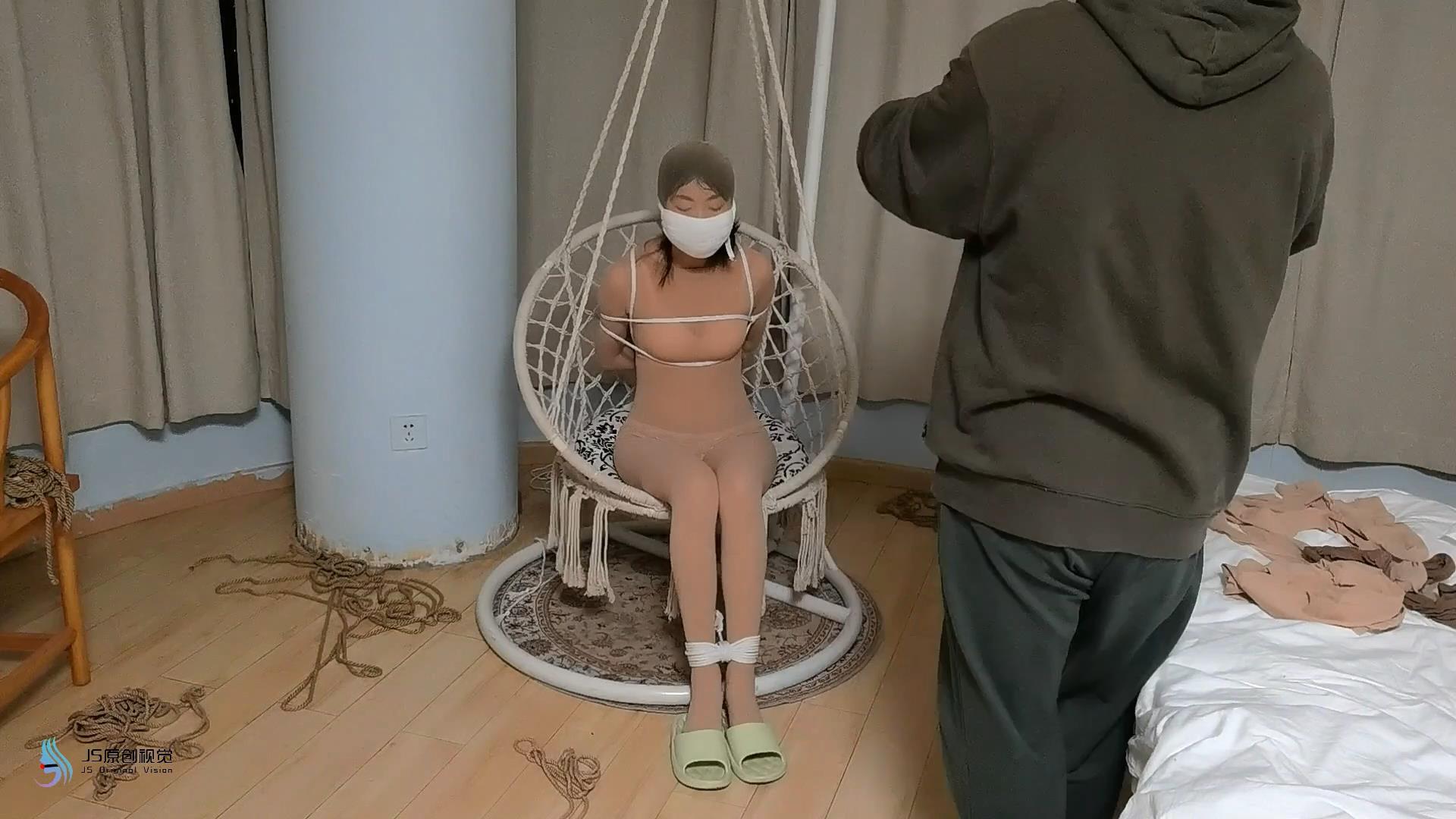 【JS】欣妍 肉丝连体衣吊椅缚[00_08_00][20251212-162919].jpg