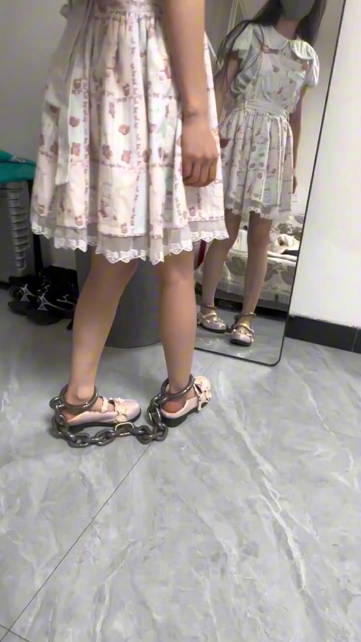 布莱恩 Lolita女孩的脚镣日常-新到[00_30_10][20251218-143250].jpg
