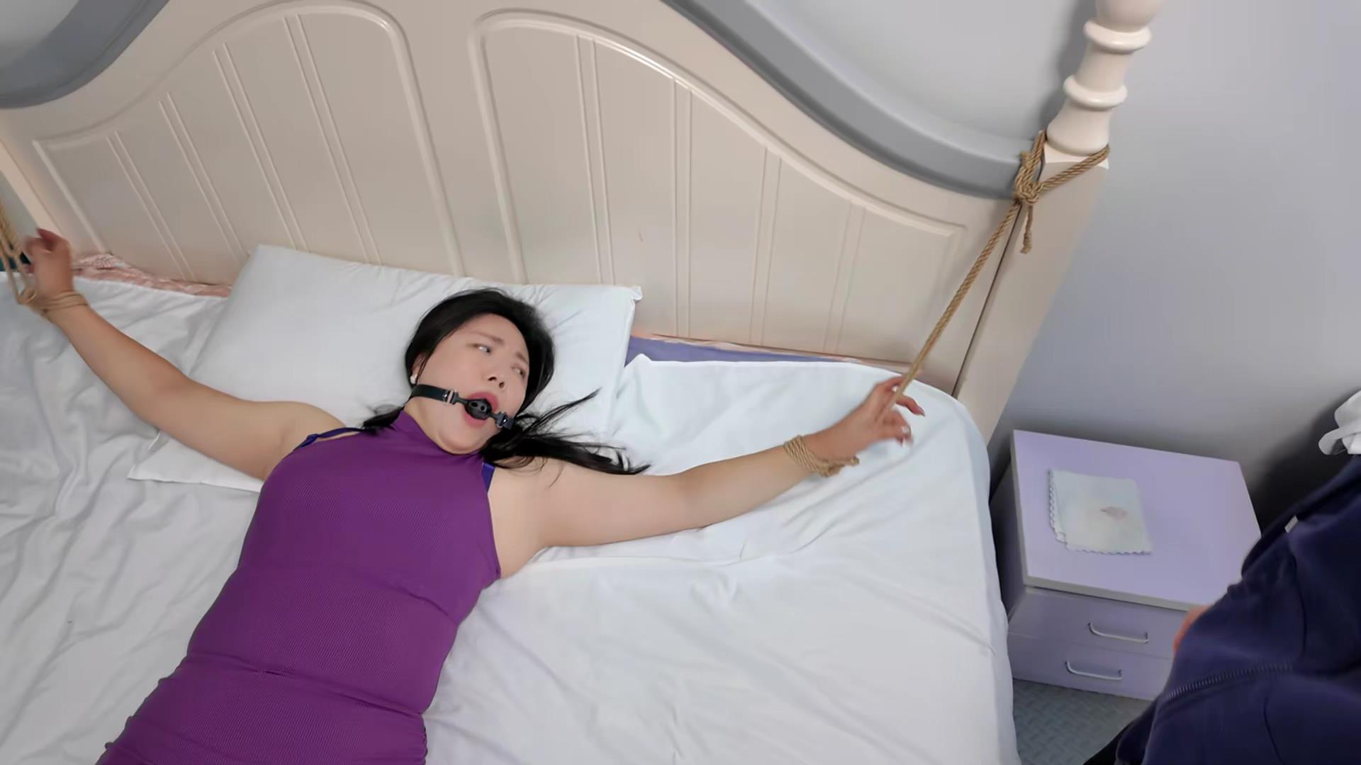 李大侠原创-母子绳伦 第三集[00_10_53][20251218-143402].jpg