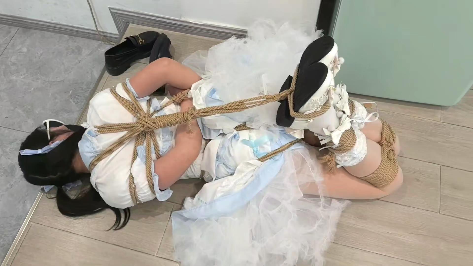 Fxx 束缚lo娘限制行动 挺有趣的剧本[00_44_17][20251224-141521].jpg