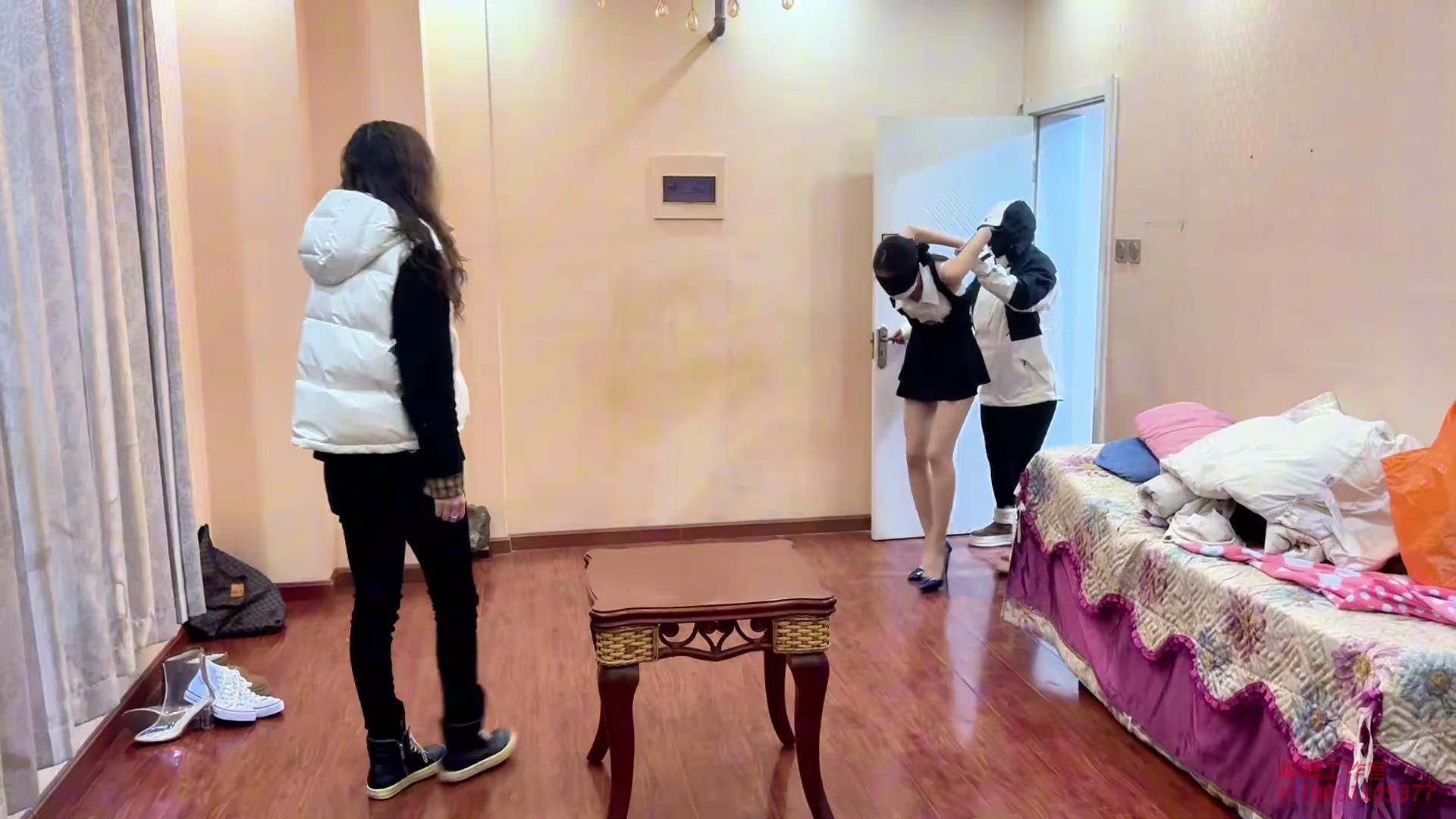 媚娘工作室 被玩咖选中的女孩[00_05_40][20251224-142033].jpg