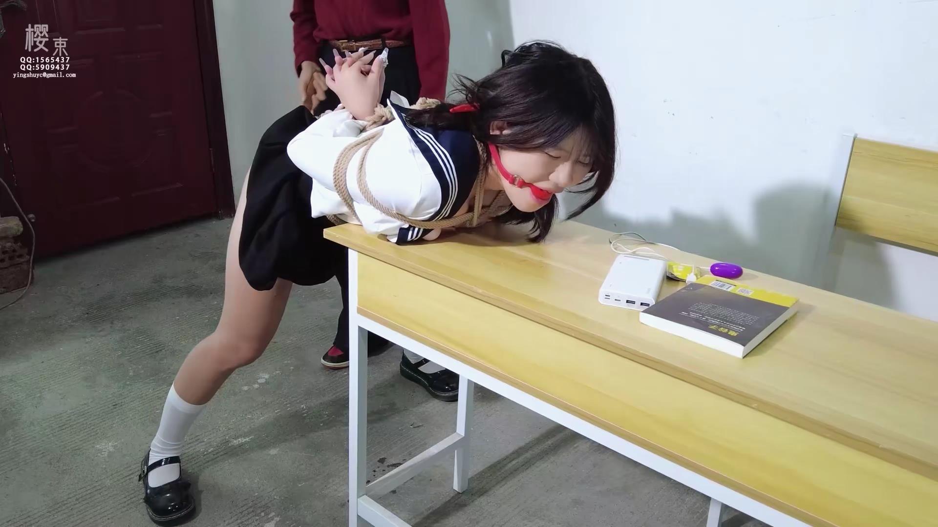樱束原创 老师的怒火 自习课上居然偷摸看[00_23_44][20251225-154559].jpg