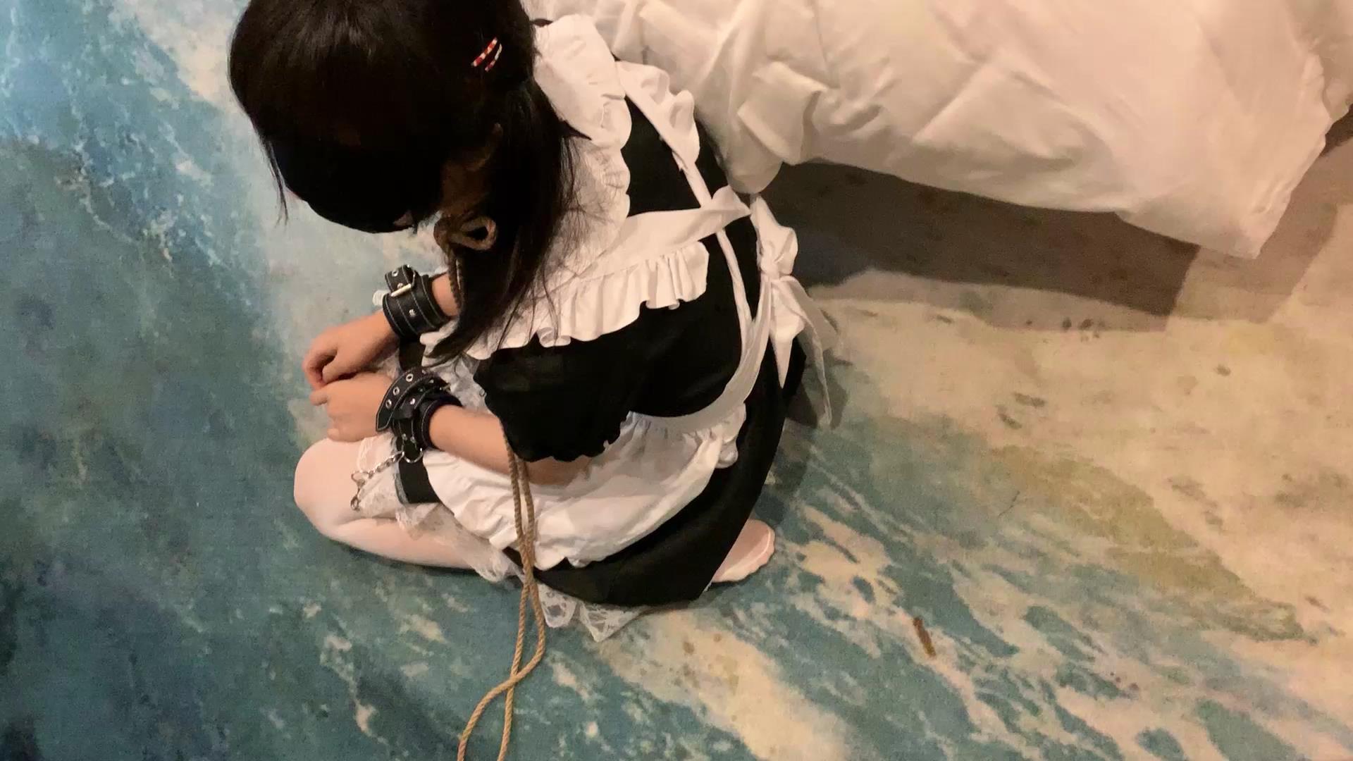 HUI 潼潼被我弄哭了，后边绑的特别紧，[20260110-130713].jpg