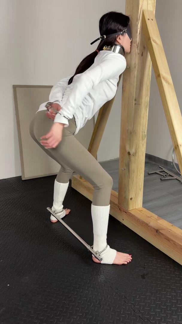 眼眸出品 地狱姿势训练[00_09_31][20260110-131456].jpg