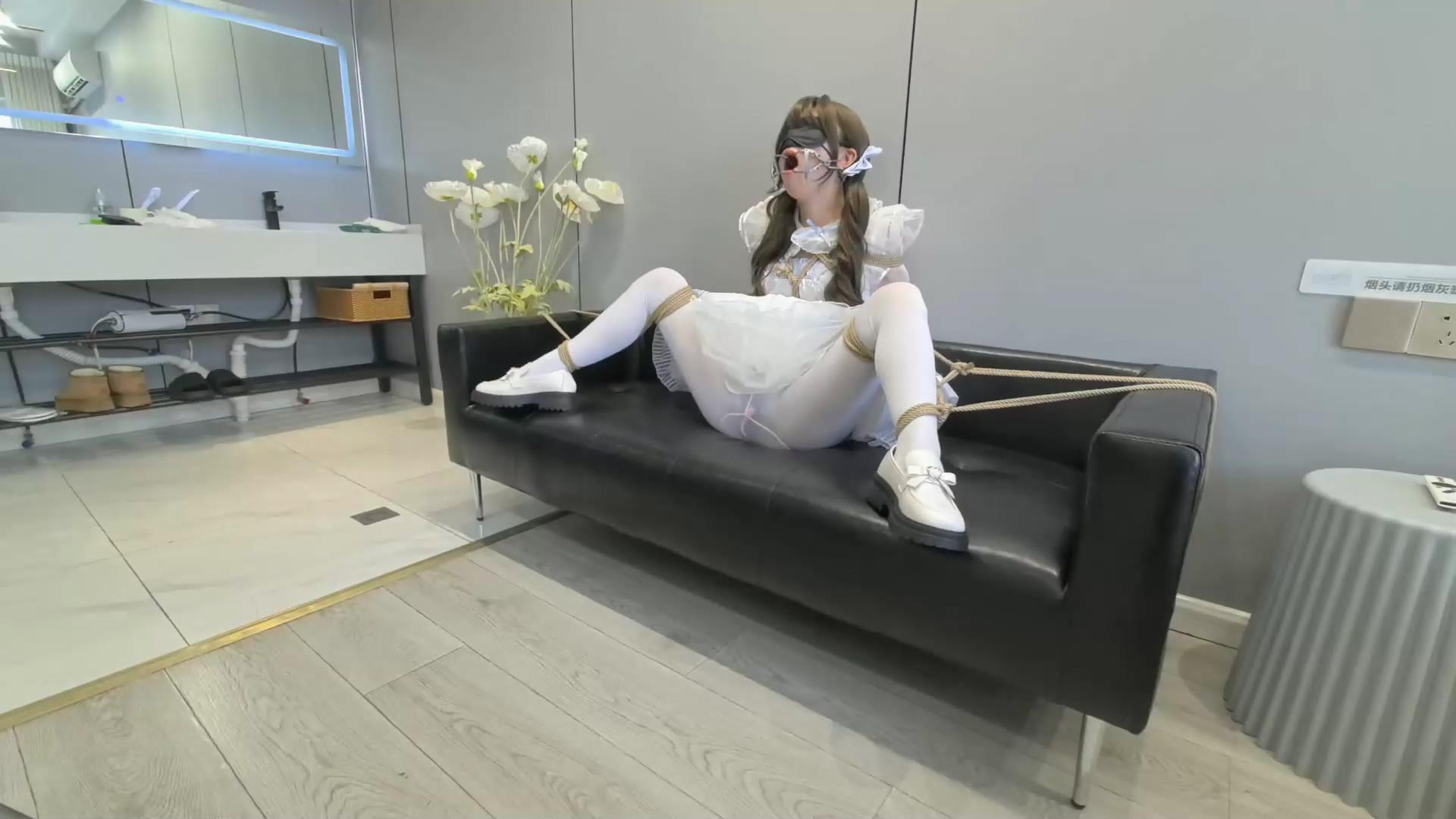 FXX DZ洛丽塔 当可爱 sao气同时[00_10_59][20260113-151923].jpg