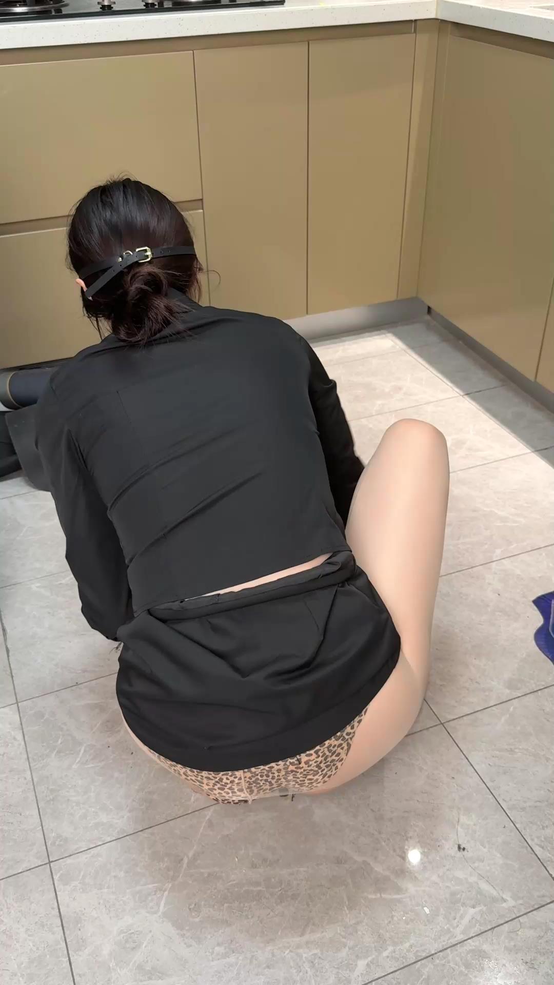 眼眸出品 灌肠洗碗 擦地[00_31_31][20260115-140134].jpg