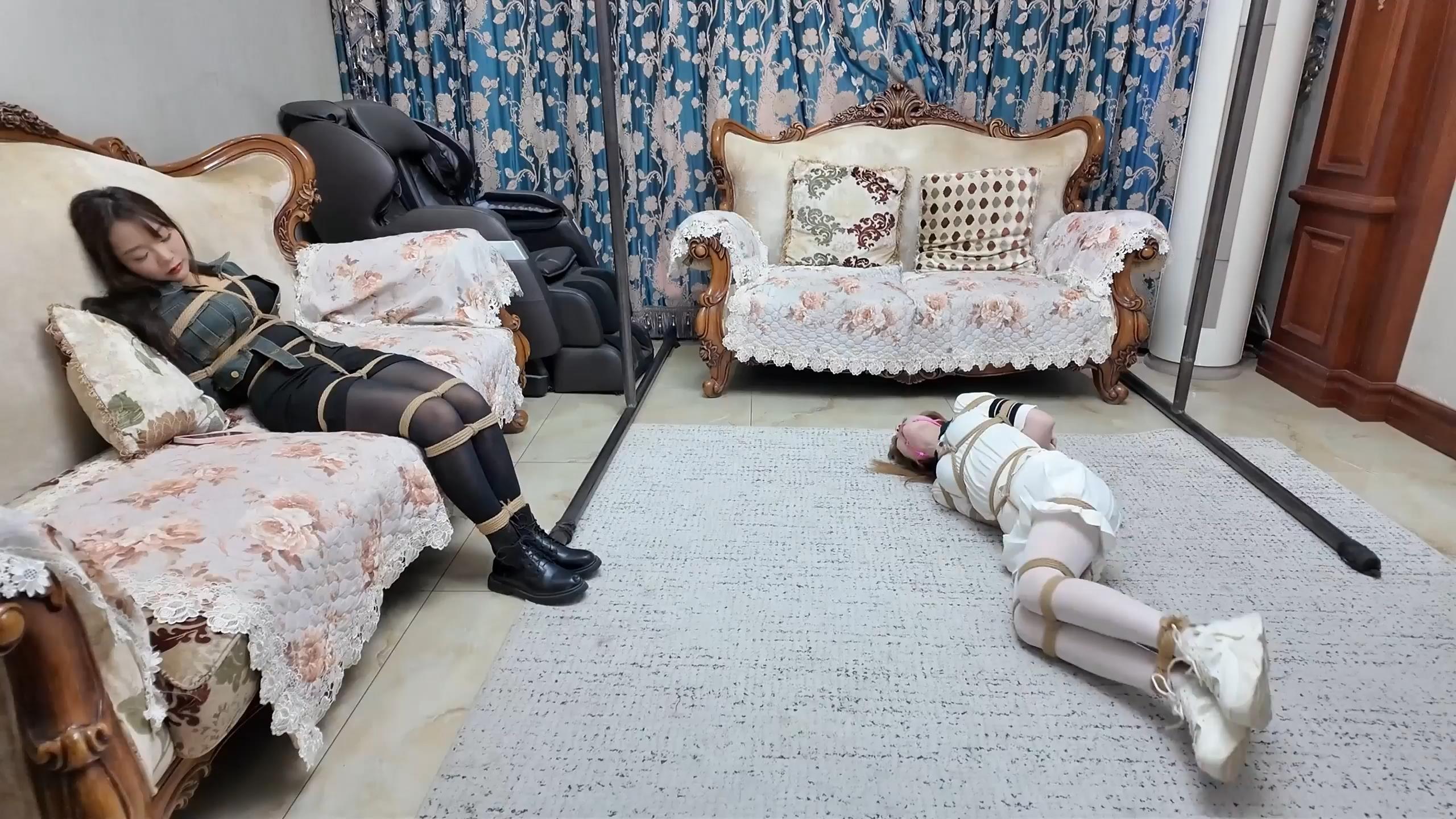 枫叶工作室-彩虹与黑猫 新美人捕获 落入[00_09_01][20260119-195208].jpg